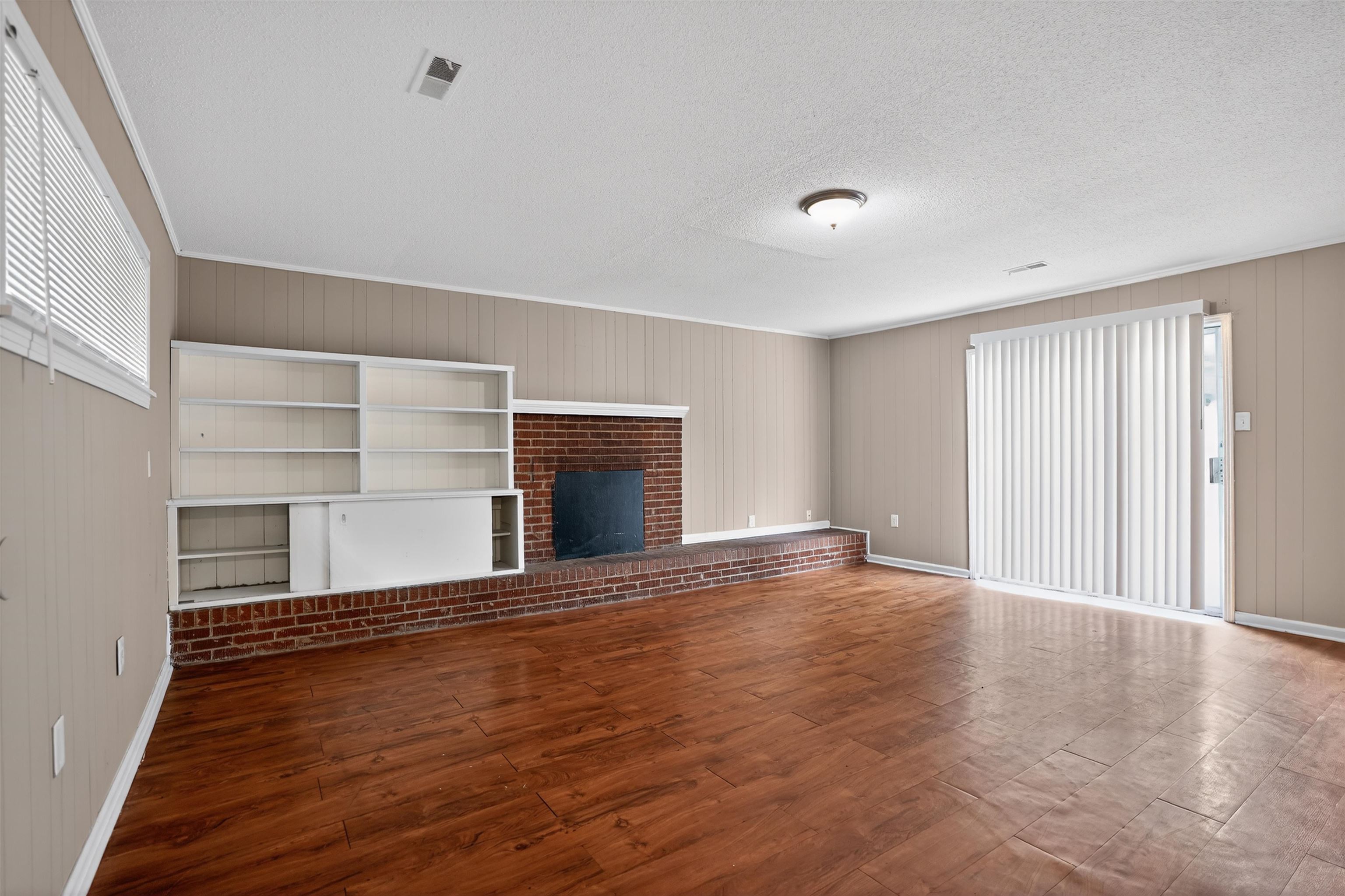 4255 Emerson Cv Property Photo 11