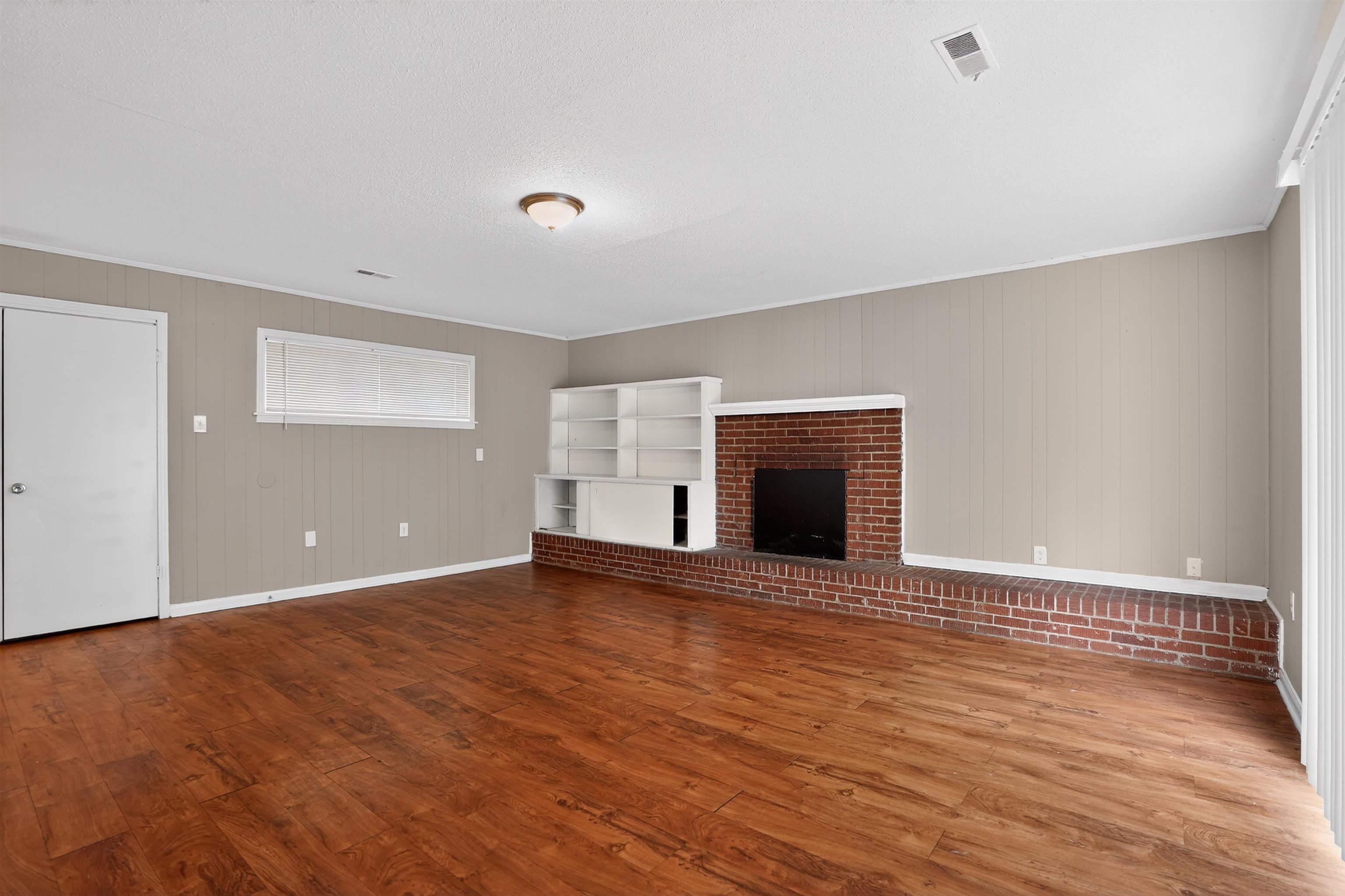 4255 Emerson Cv Property Photo 16