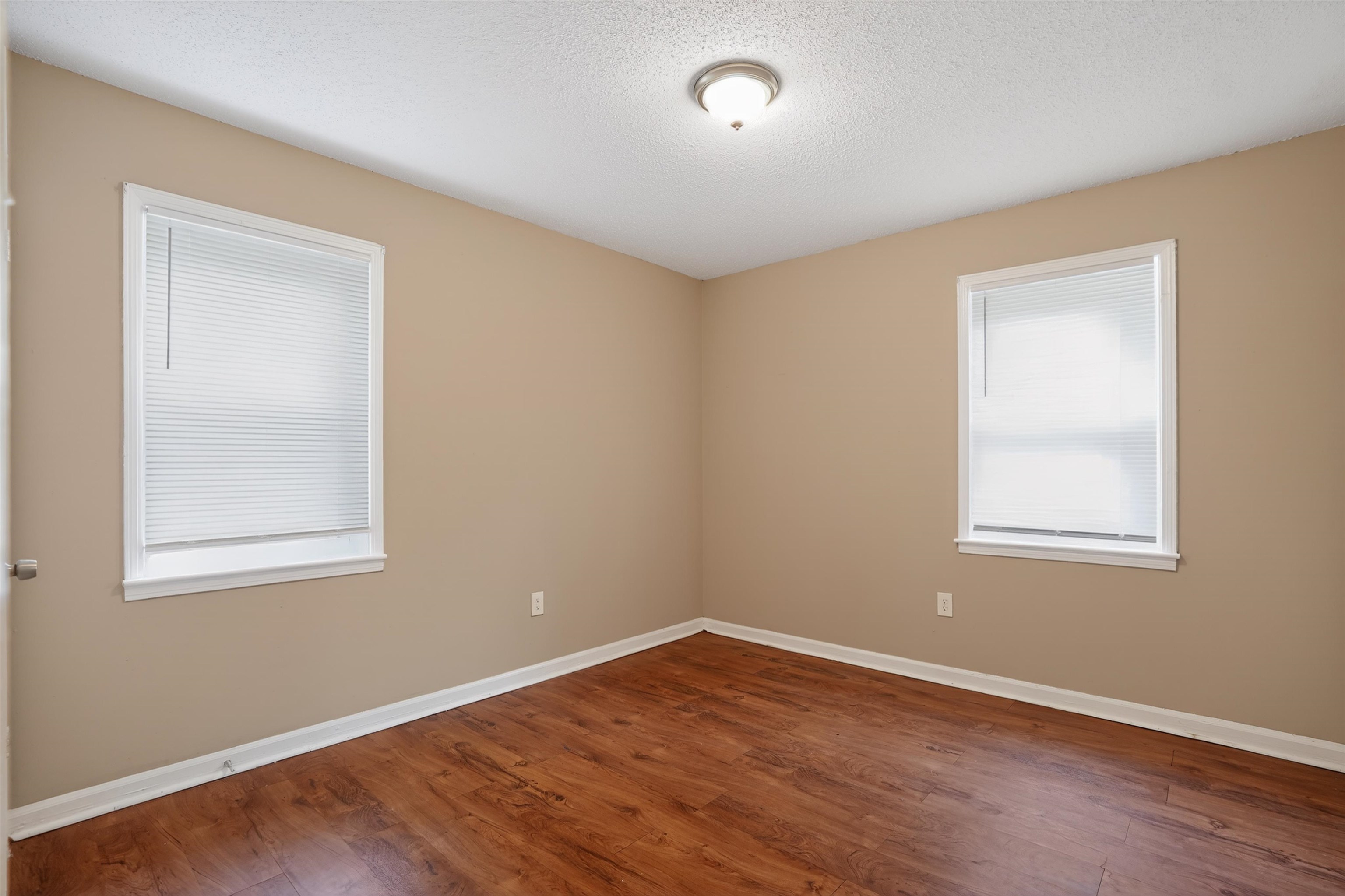 4255 Emerson Cv Property Photo 21