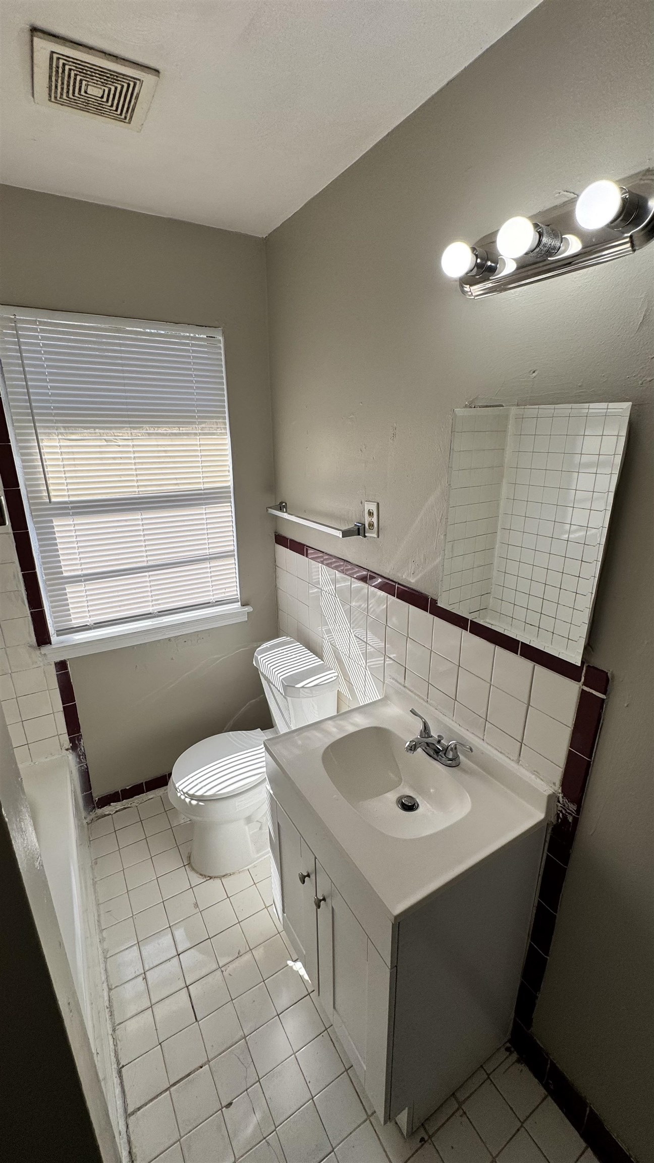 3056 Arrendale St Property Photo 14