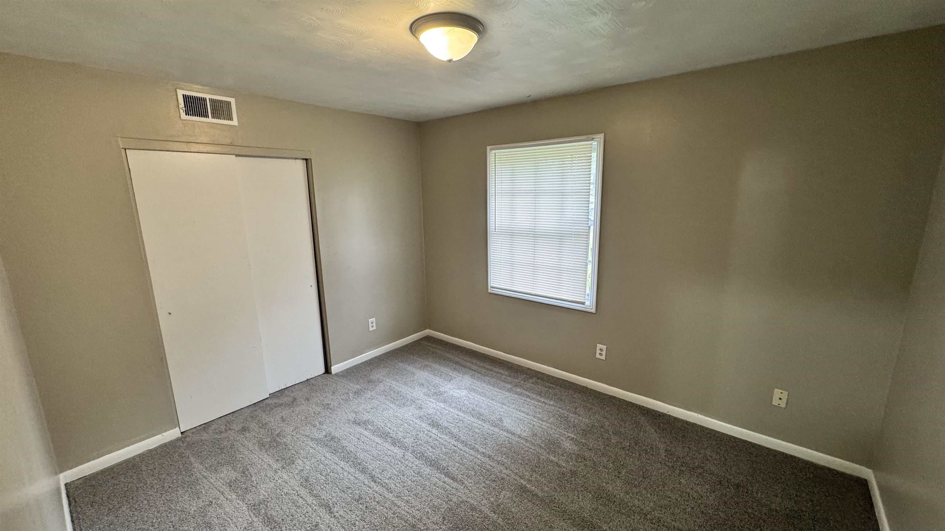 4748 Scottsdale Ave Property Photo 14