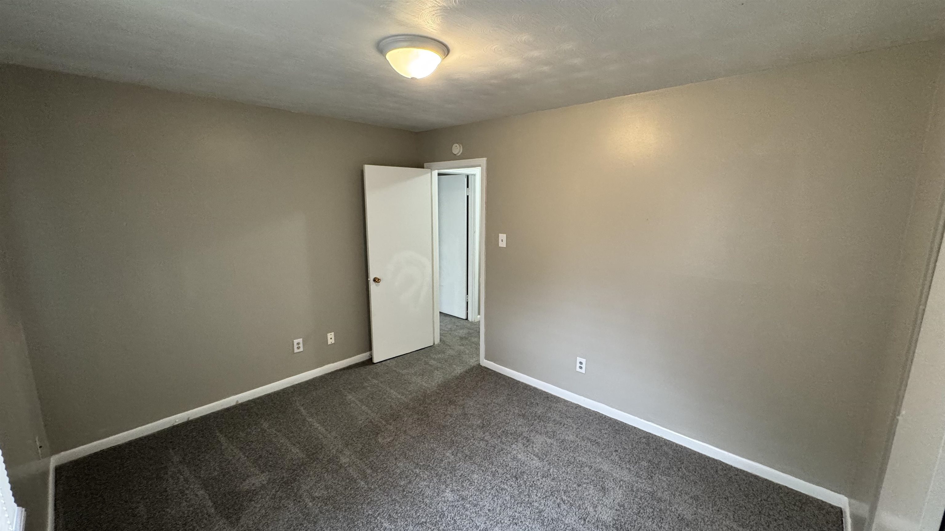 4748 Scottsdale Ave Property Photo 15