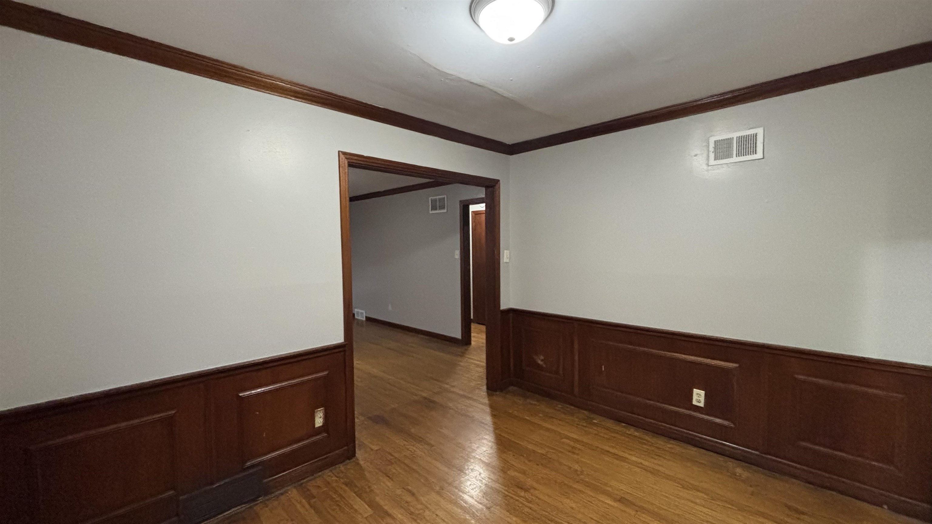 4243 Vann Ave Property Photo 5