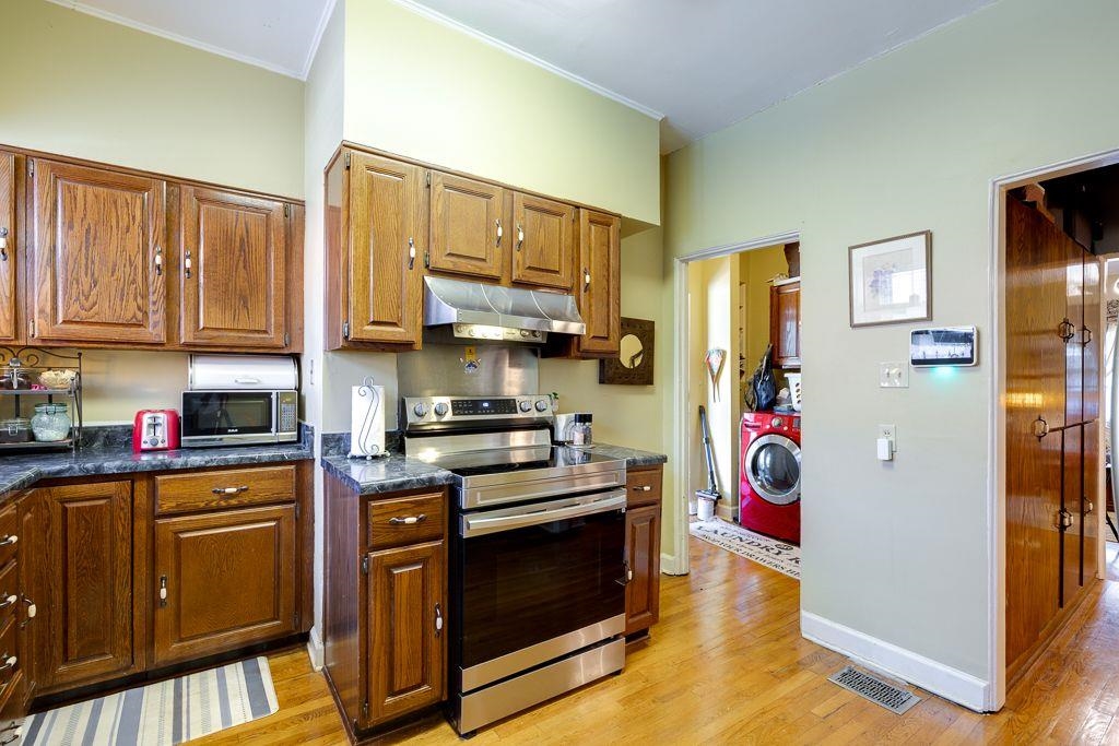 218 Crestmere Pl Property Photo 13