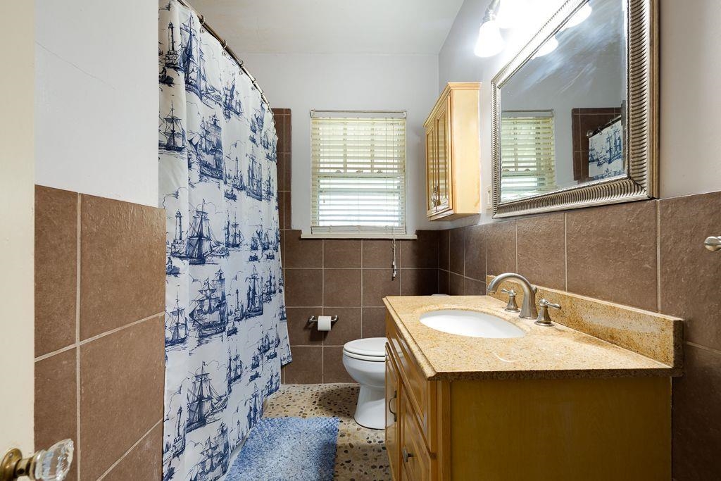 218 Crestmere Pl Property Photo 30