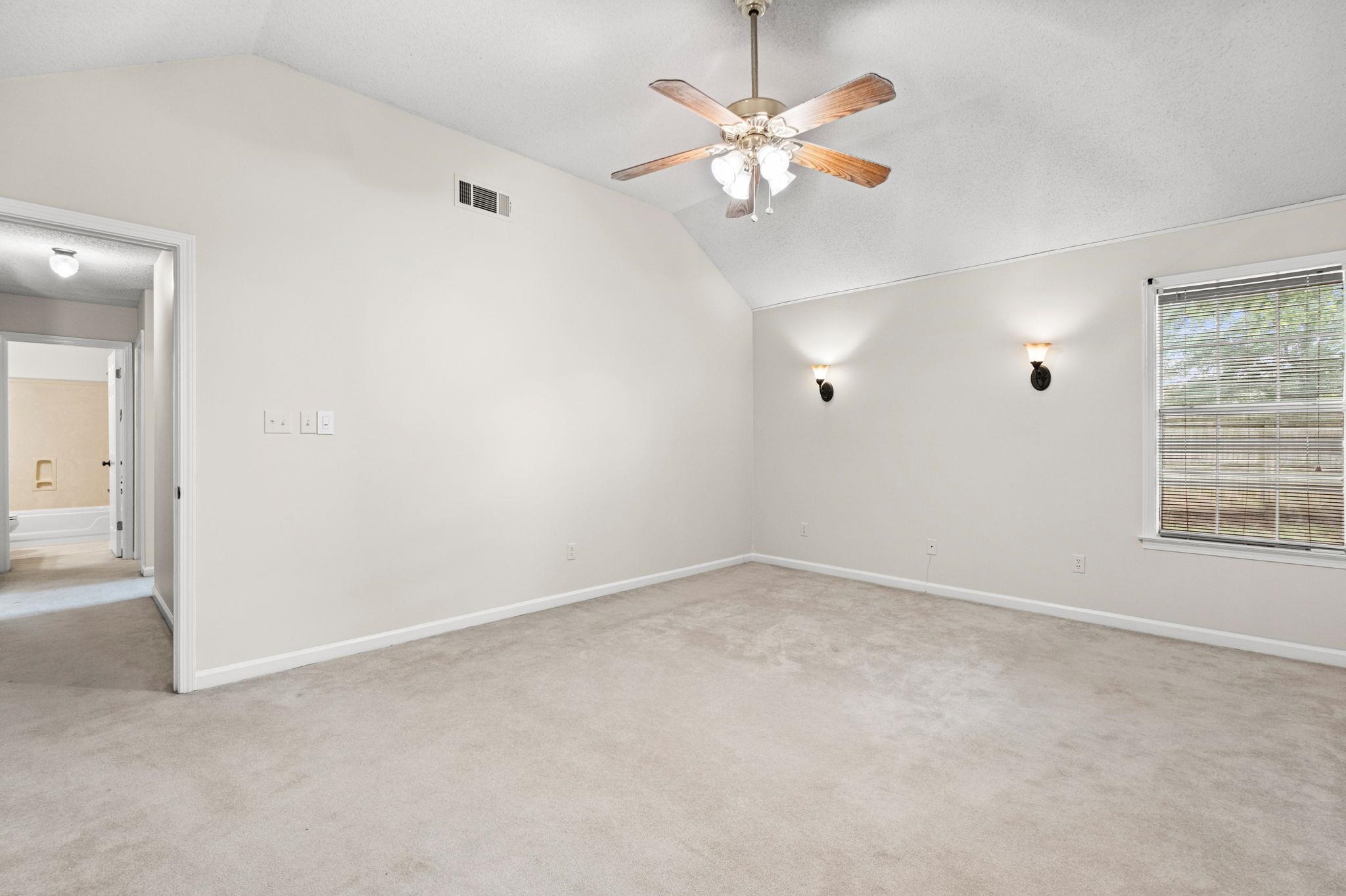 252 Summit View Cv Property Photo 6