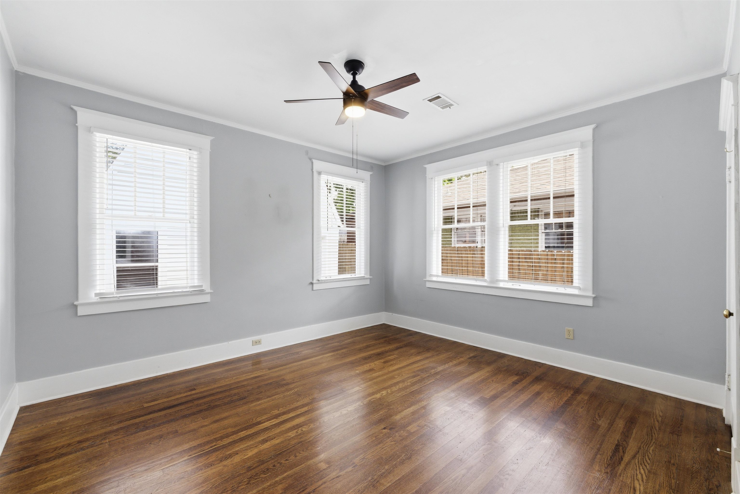 704 N Idlewild St N Property Photo 14