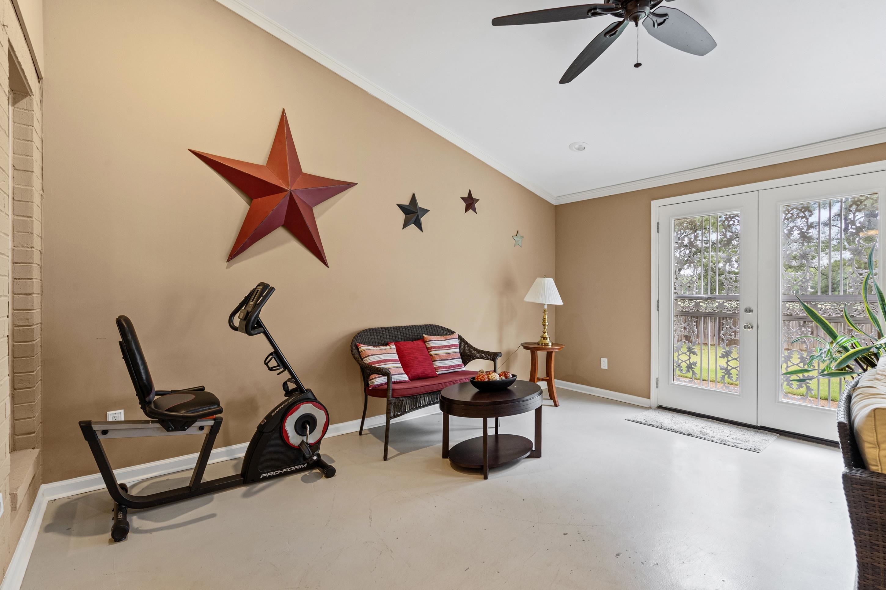 1510 Wolf Ridge Dr Property Photo 14