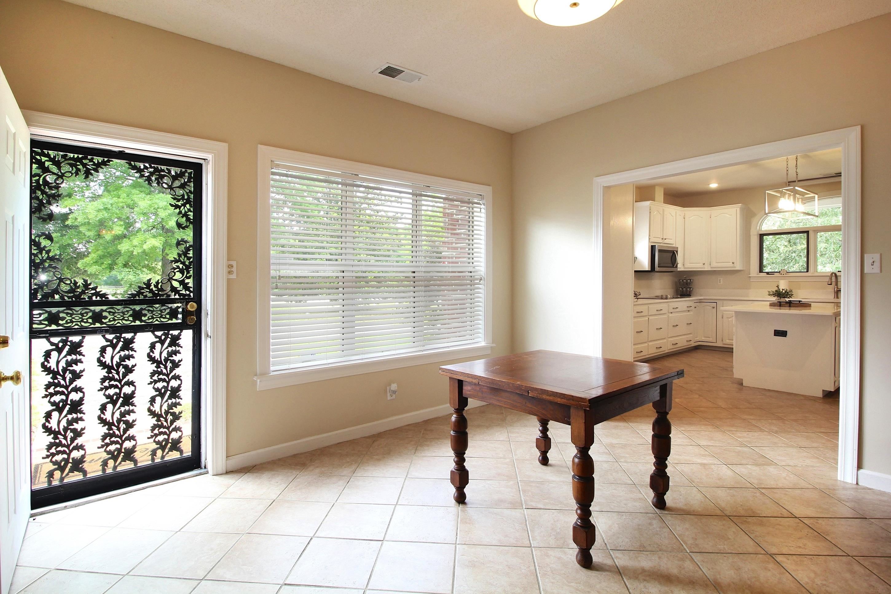 2550 N Reid-hooker Rd Property Photo 6