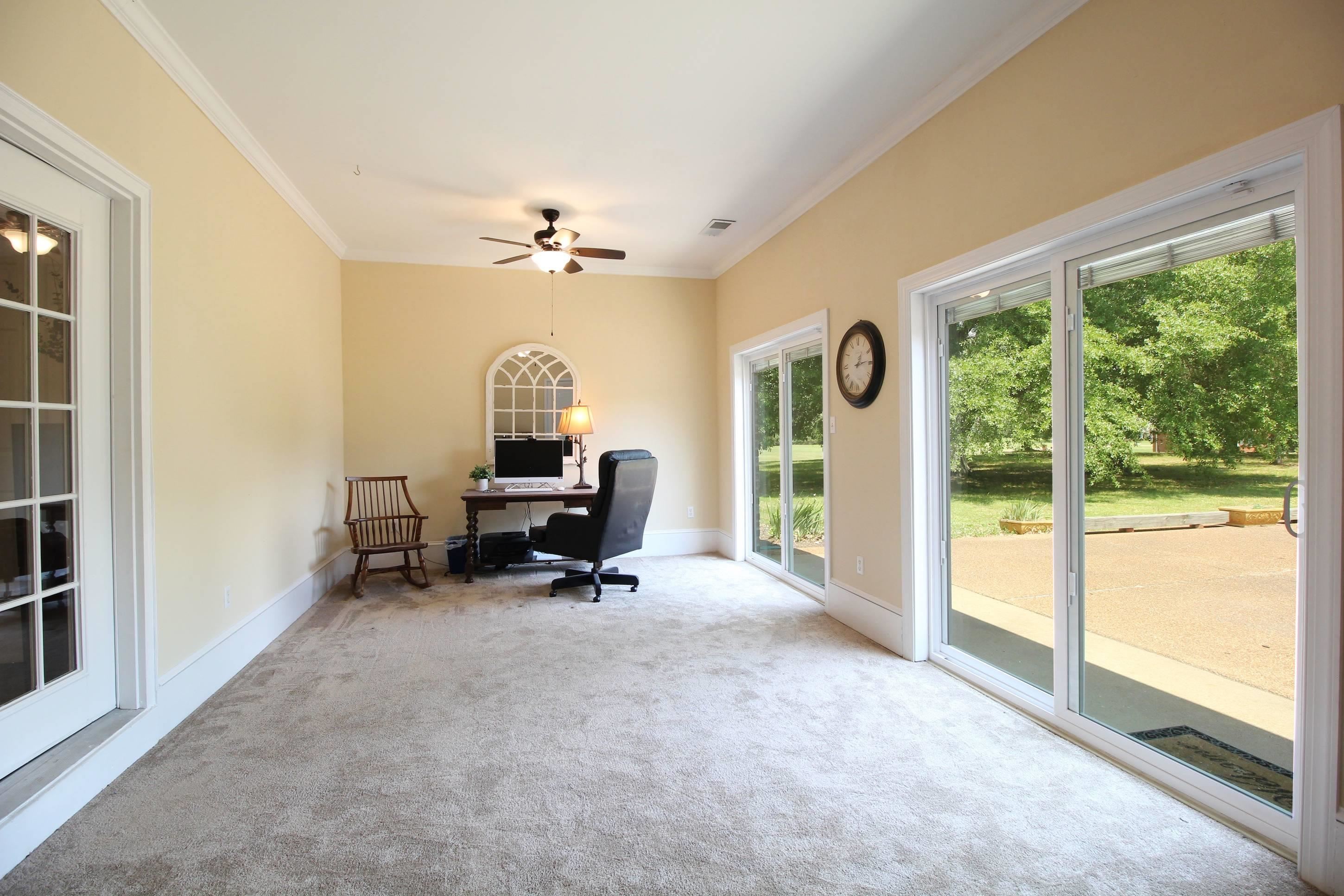 2550 N Reid-hooker Rd Property Photo 9