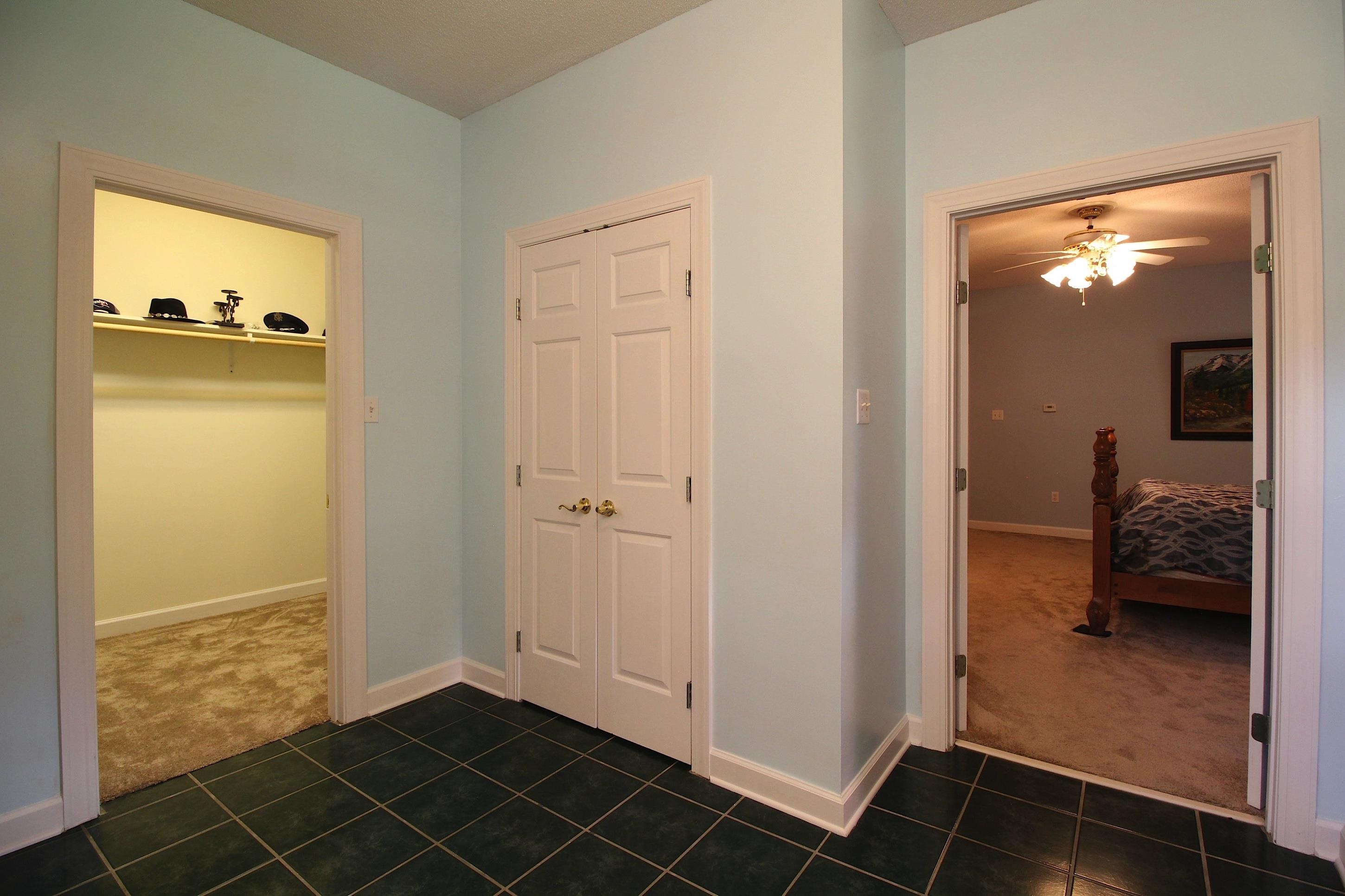 2550 N Reid-hooker Rd Property Photo 14