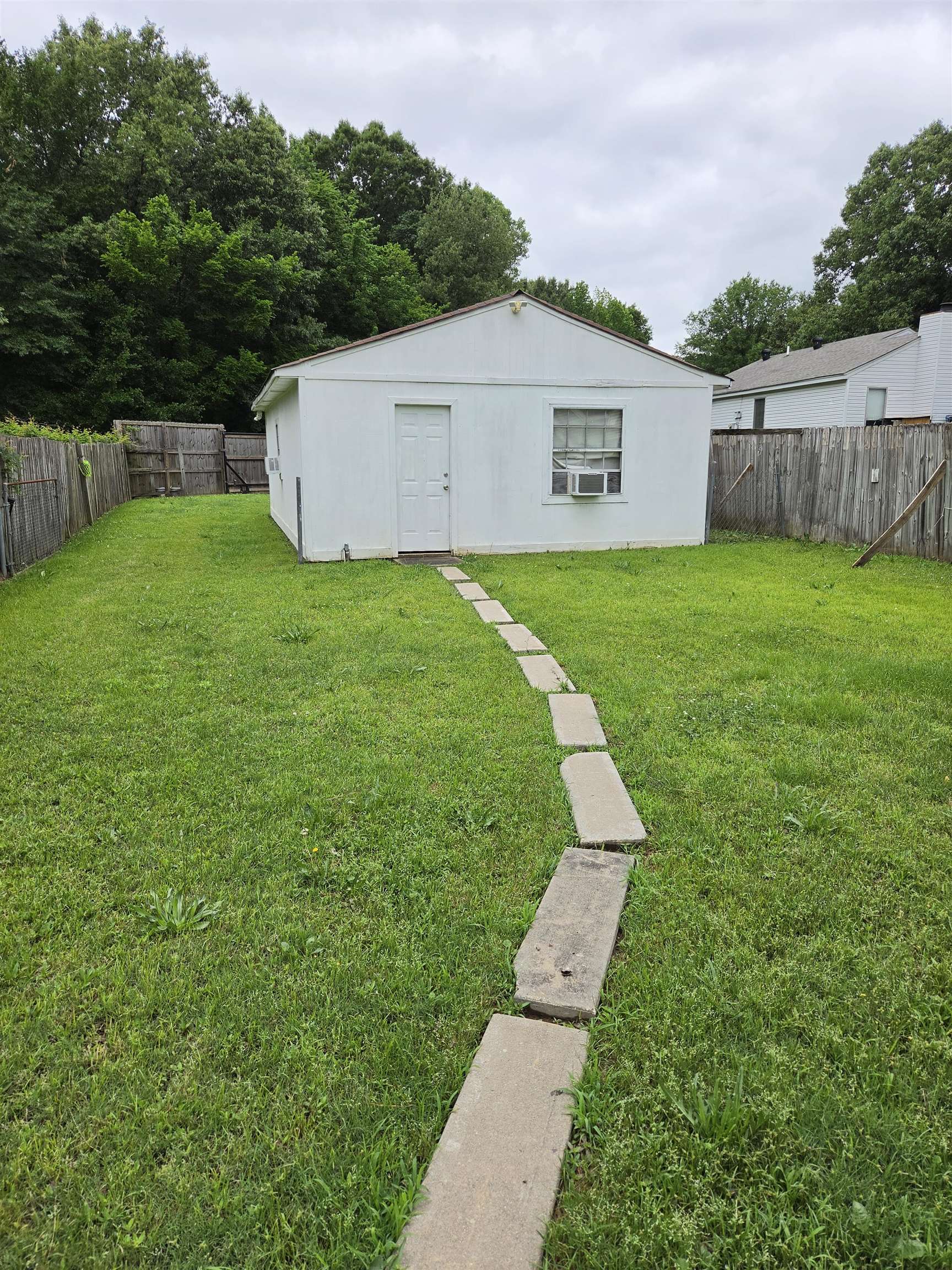 4801 Northfield Dr Property Photo 14