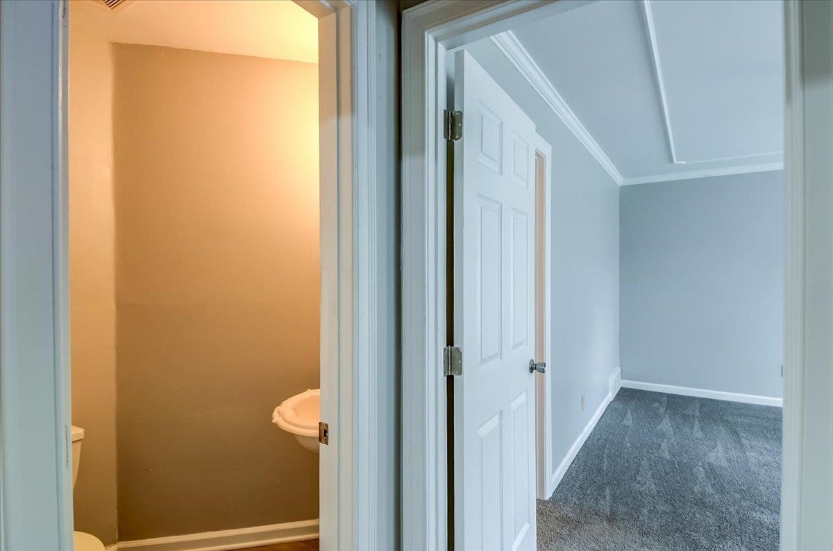 8855 Bridlewood Ln Property Photo 18