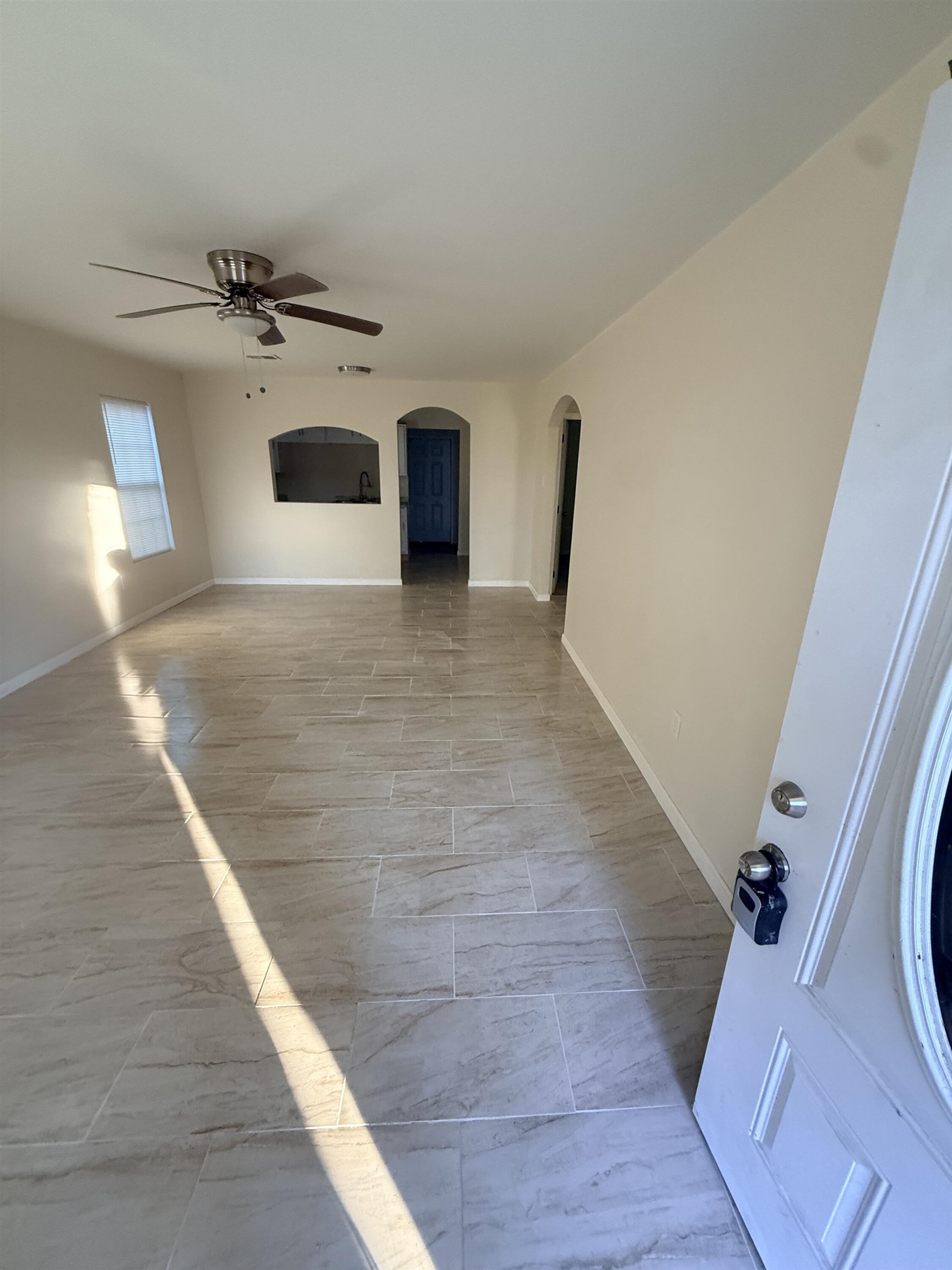 1594 Davis St Property Photo 2