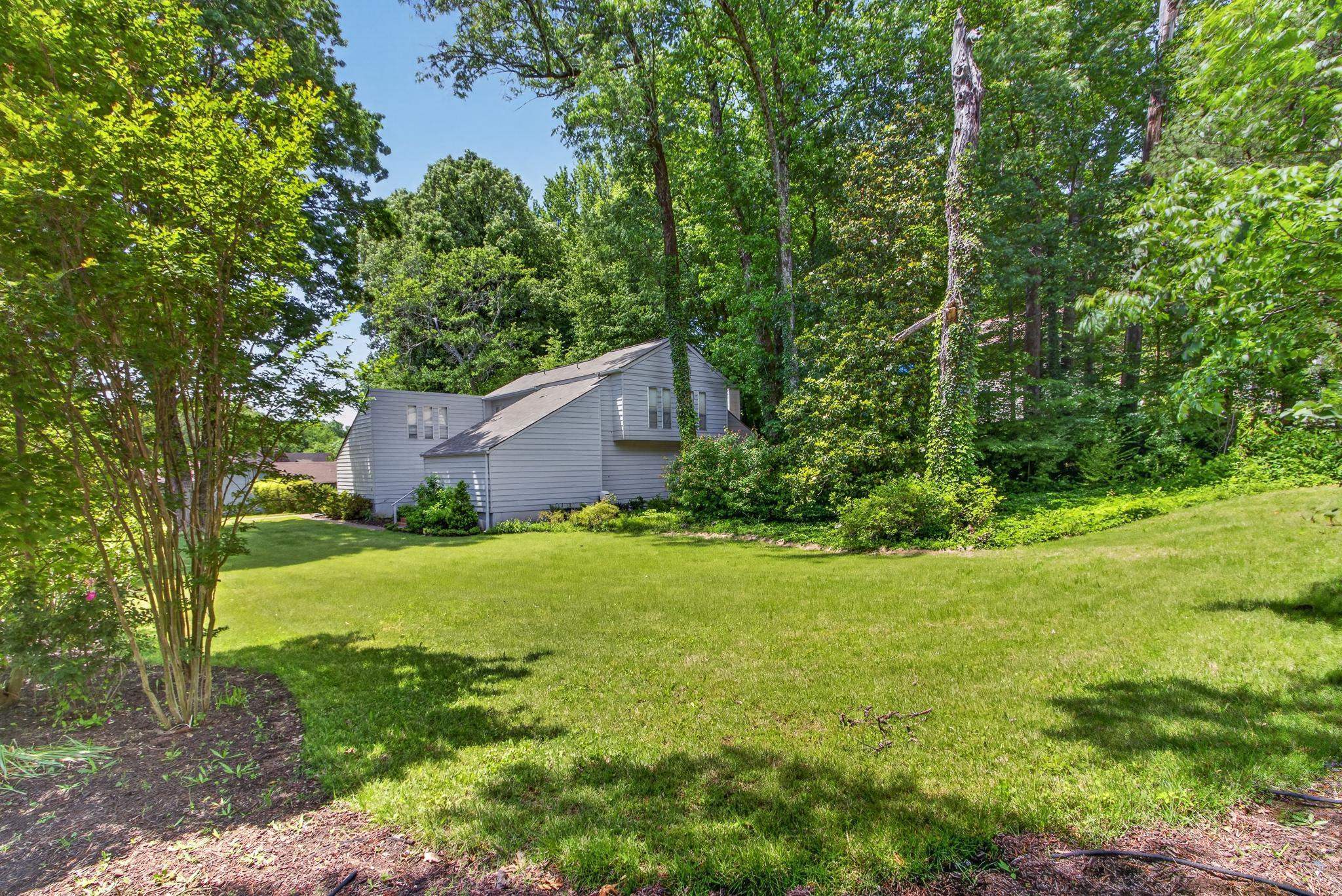 3121 Beechrun Dr Property Photo 4