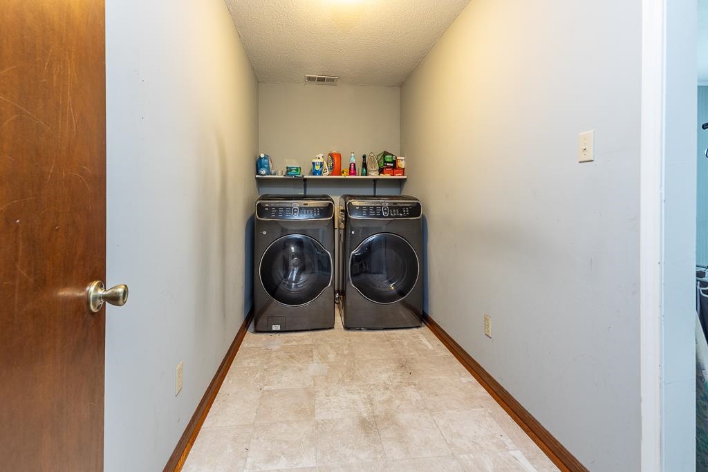 3307 Yalewood Dr Property Photo 15