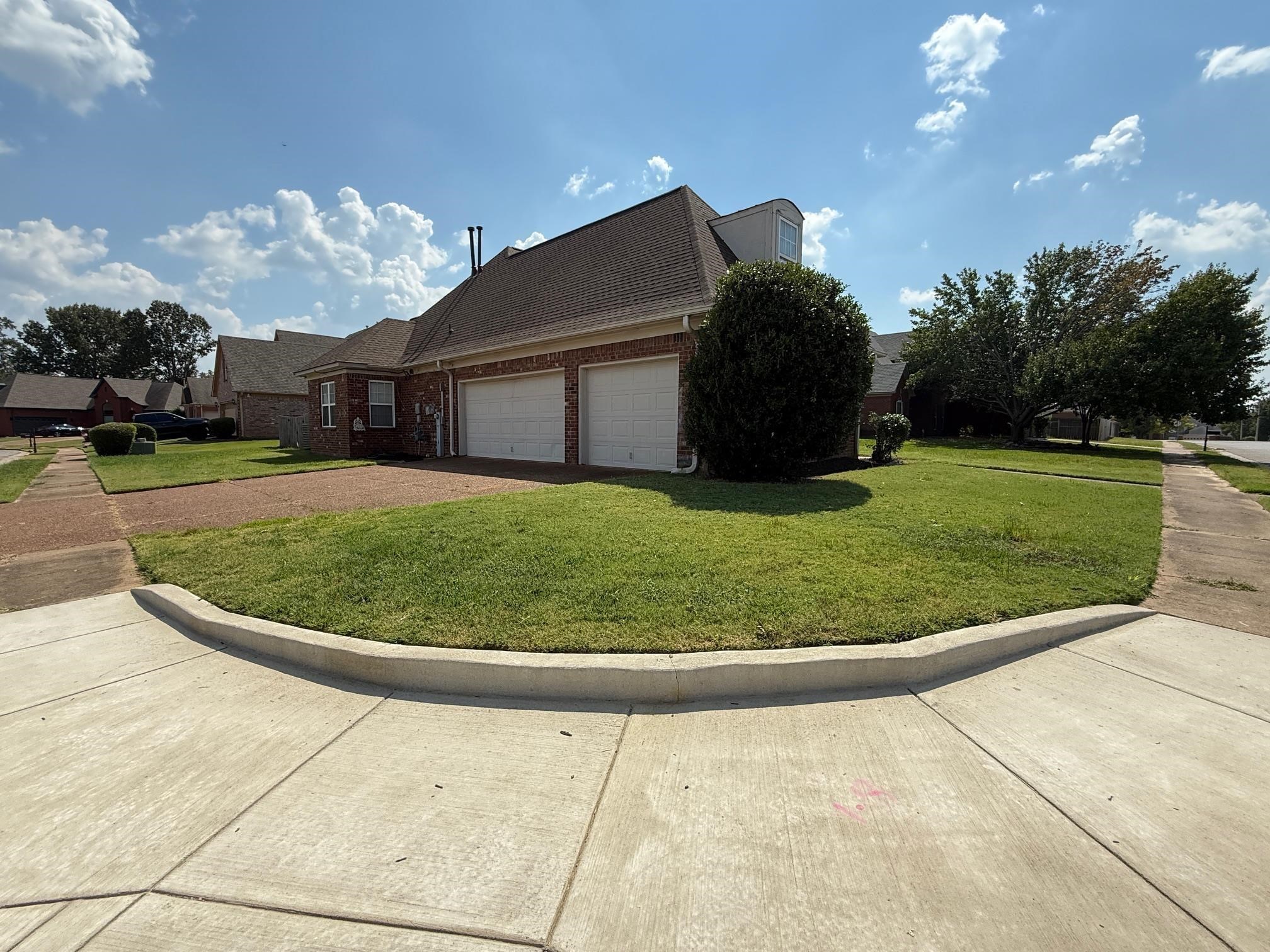 370 Lida Ln Property Photo 2