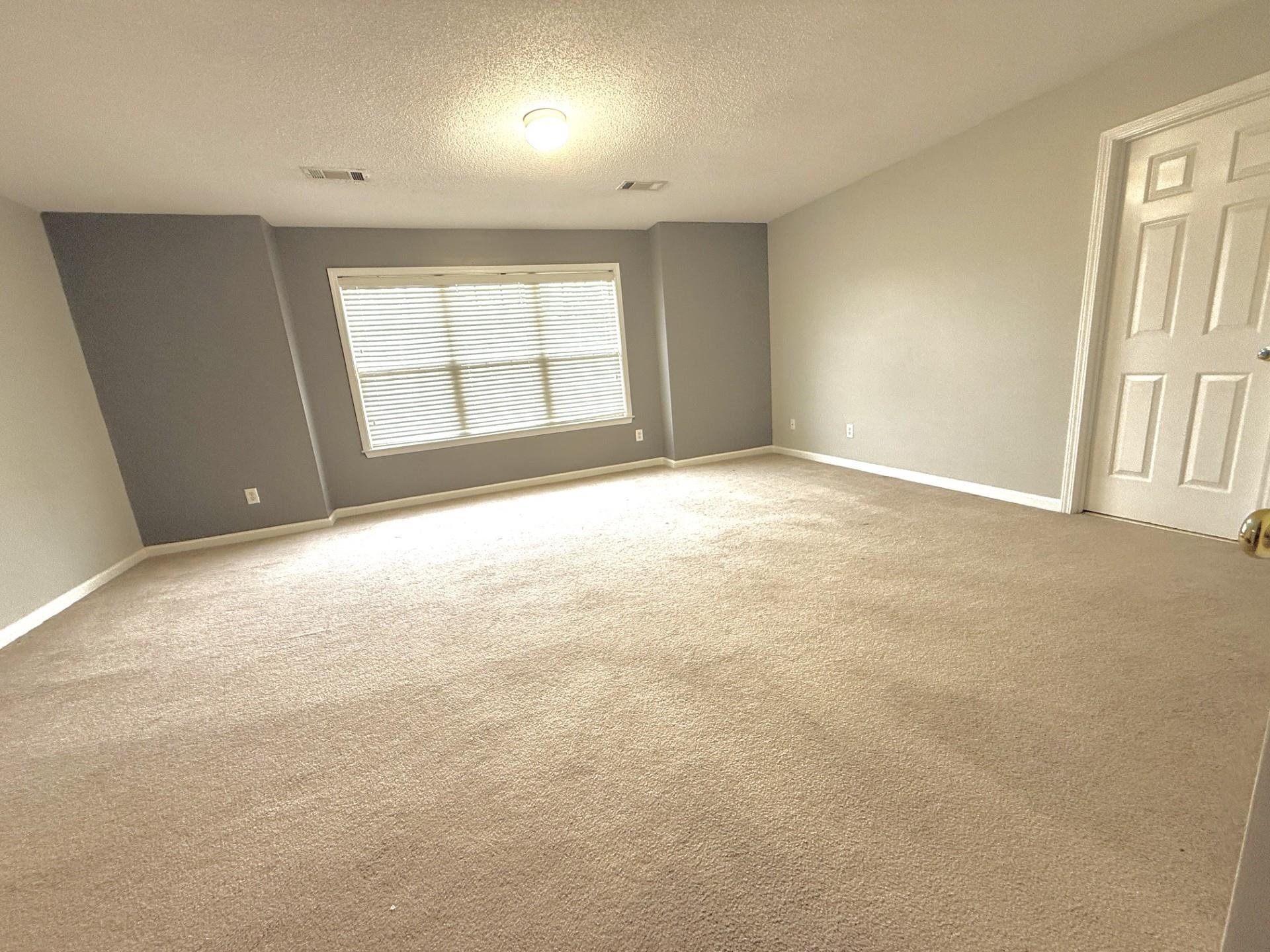 370 Lida Ln Property Photo 14