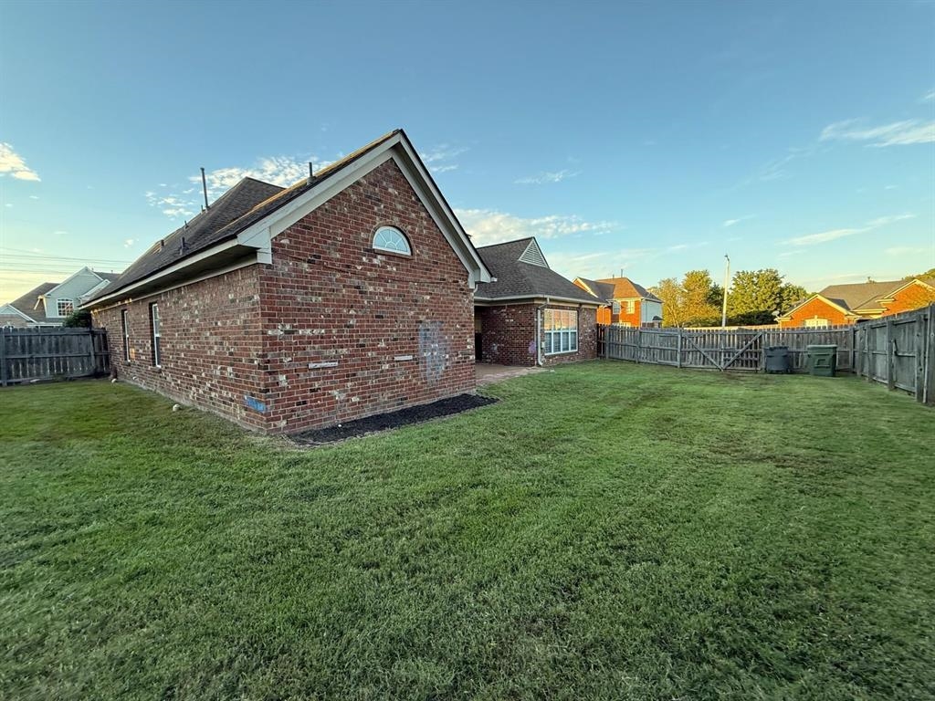 370 Lida Ln Property Photo 18