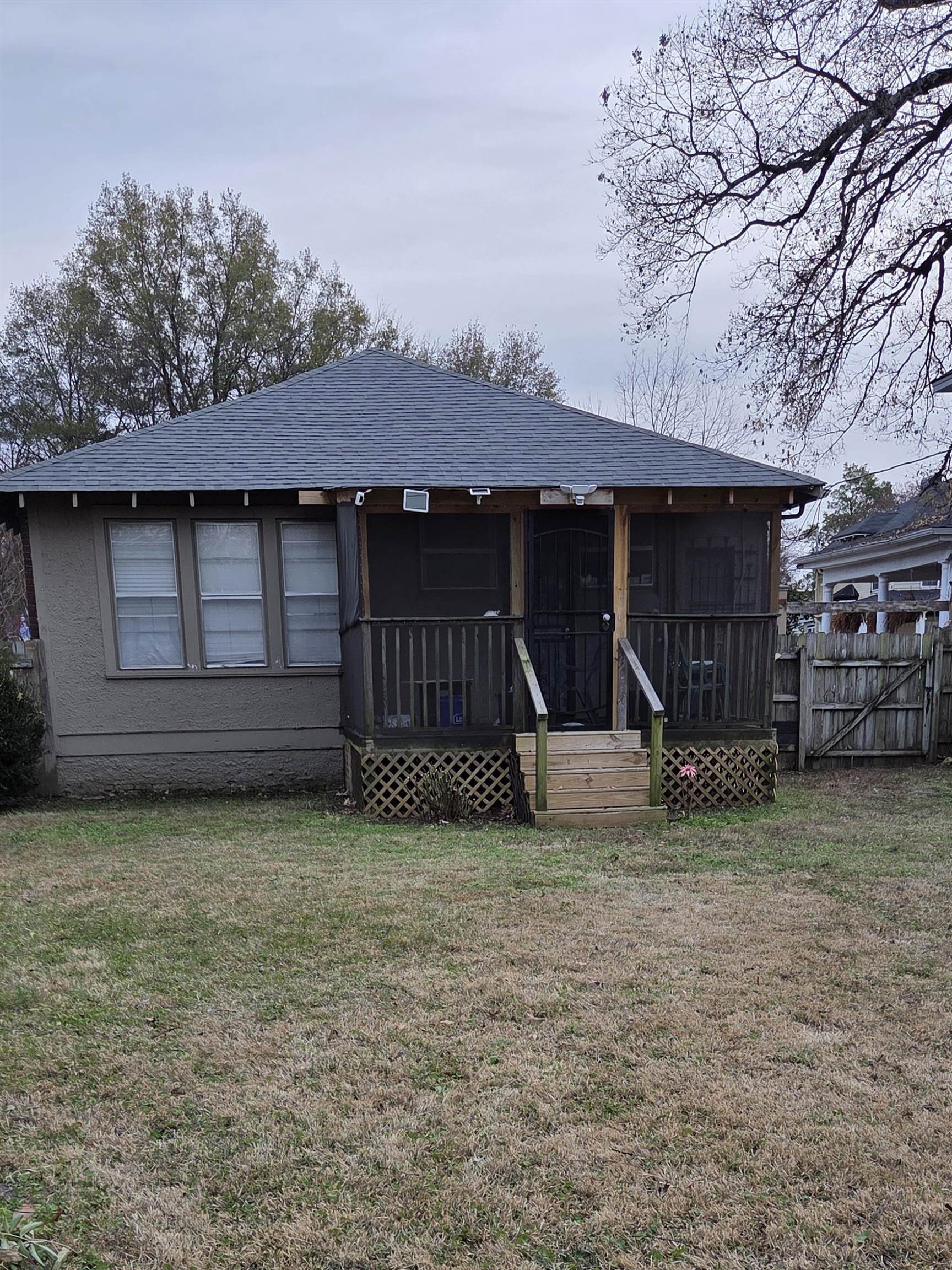 1196 Central Ave Property Photo 12