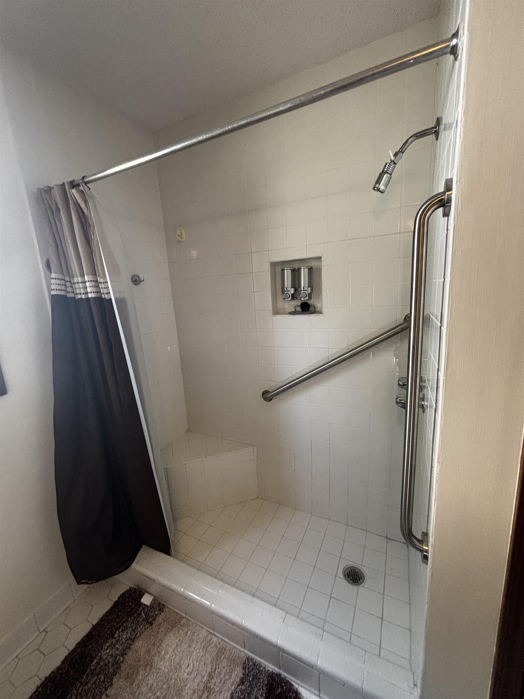 5719 Pinola Ave Property Photo 13