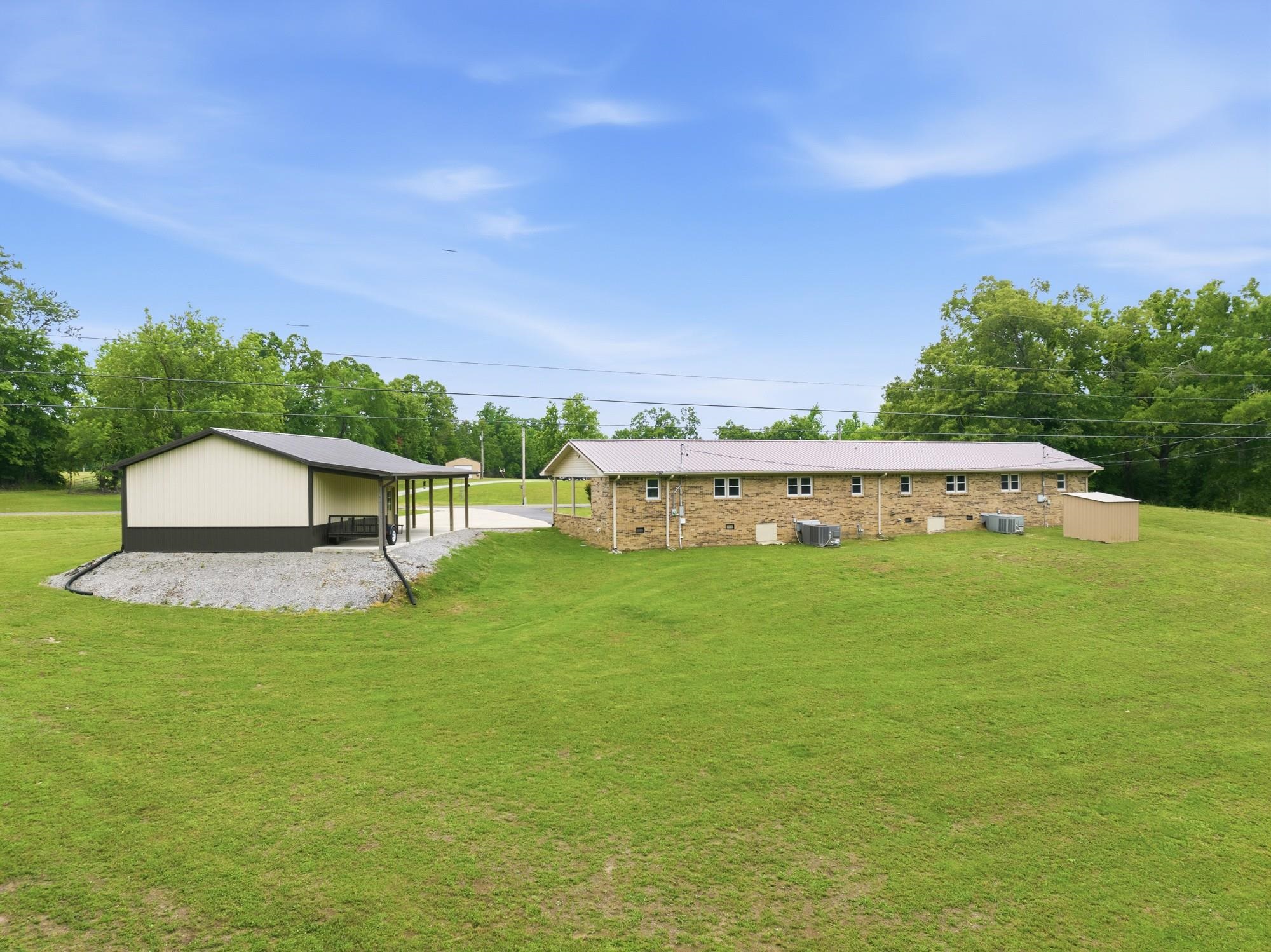 944 Brooksie Thompson Rd Property Photo 36