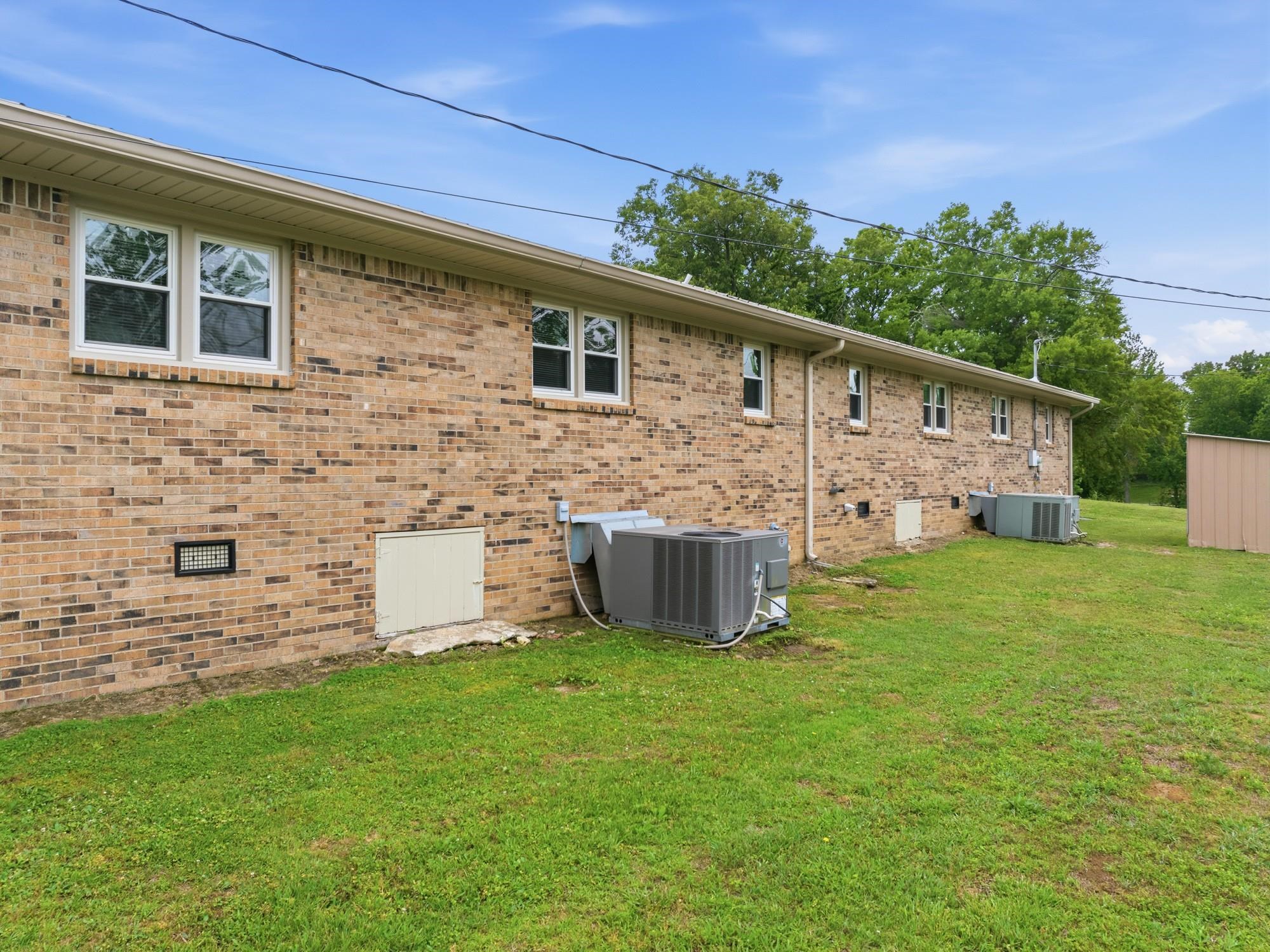 944 Brooksie Thompson Rd Property Photo 37