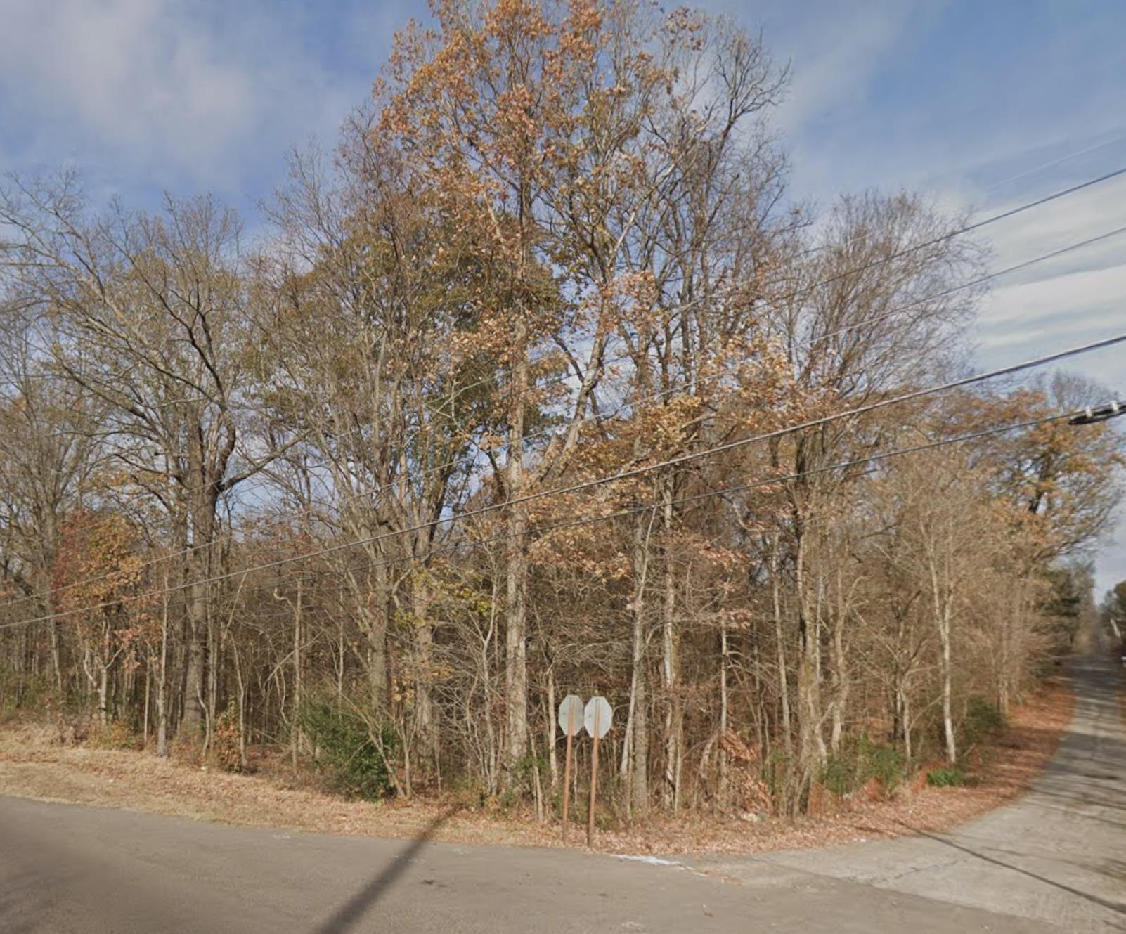 HOLMES RD Property Photo 1