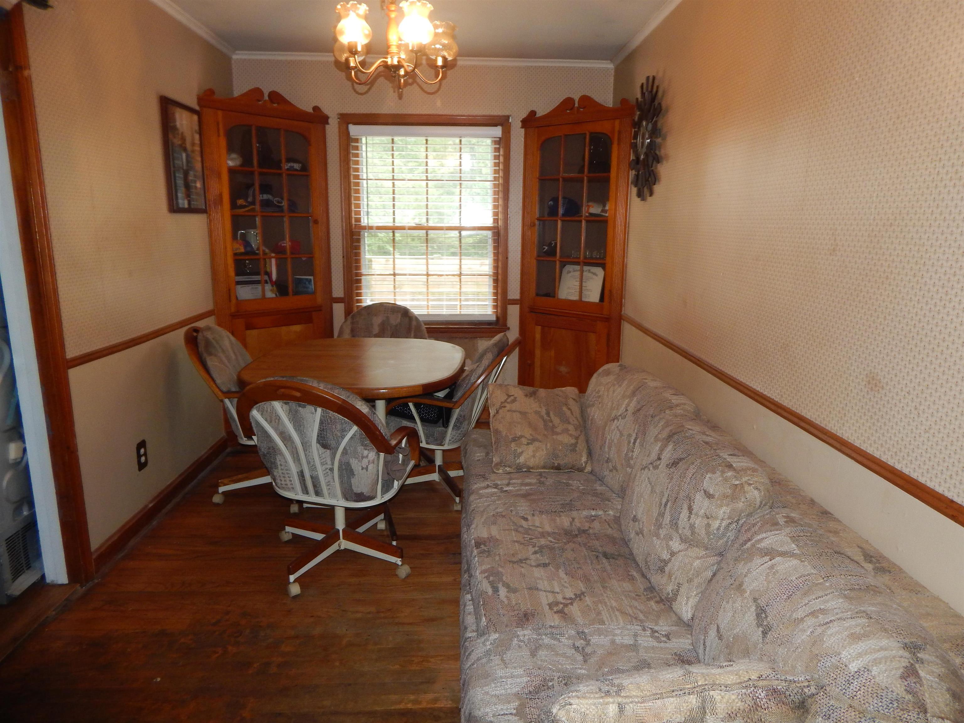 3793 Rhodes Ave Property Photo 6