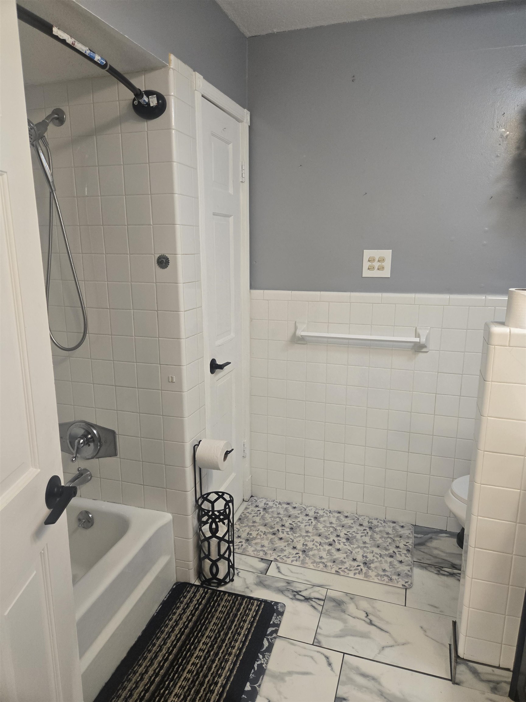 4664 Clearwater Dr Property Photo 7