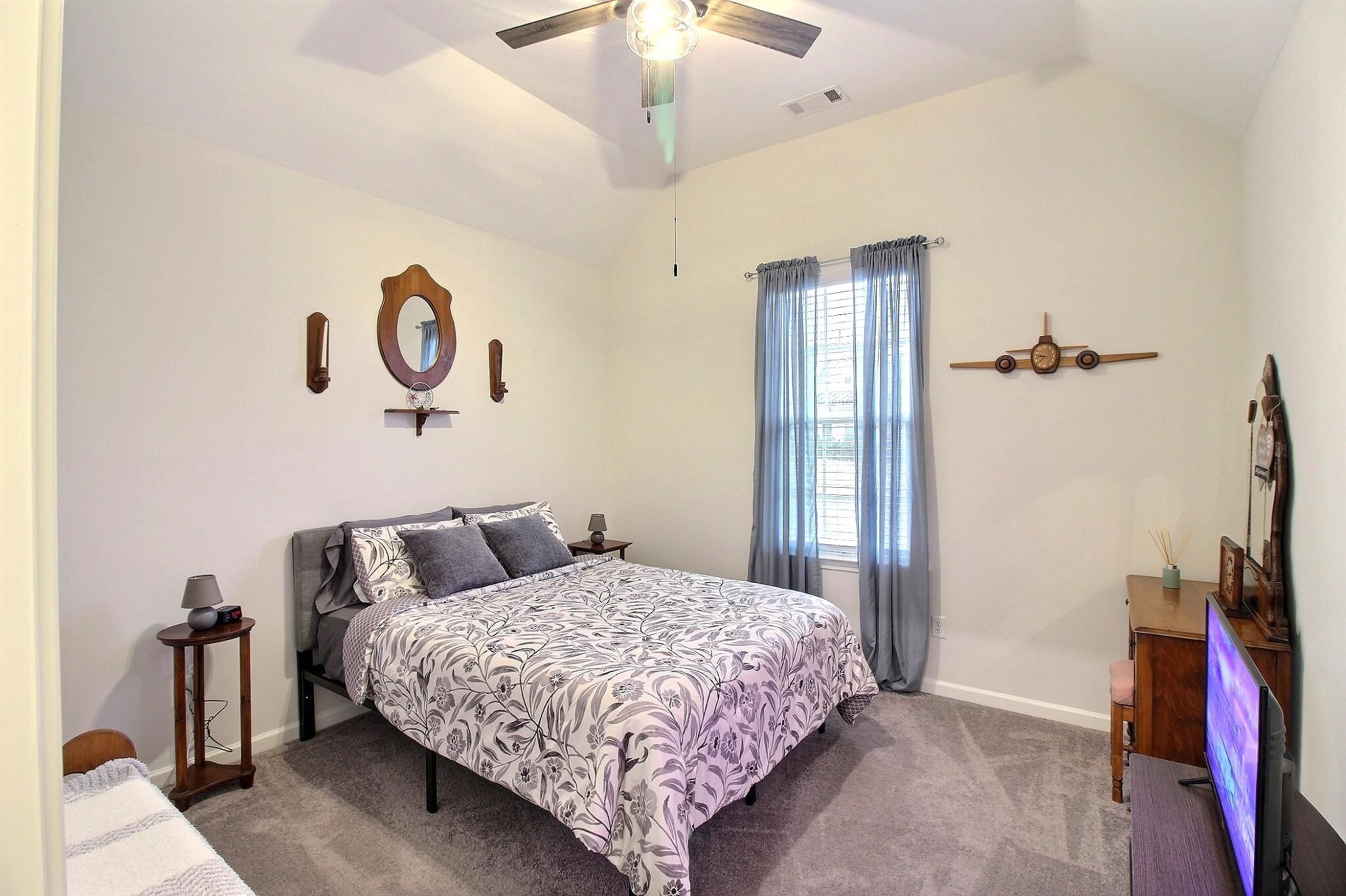 7182 Archer Ln Property Photo 11