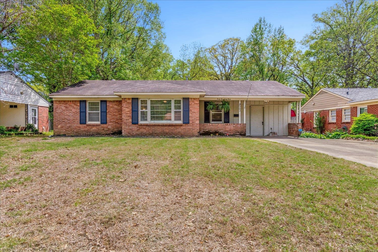 4563 Dearing Rd Property Photo 1