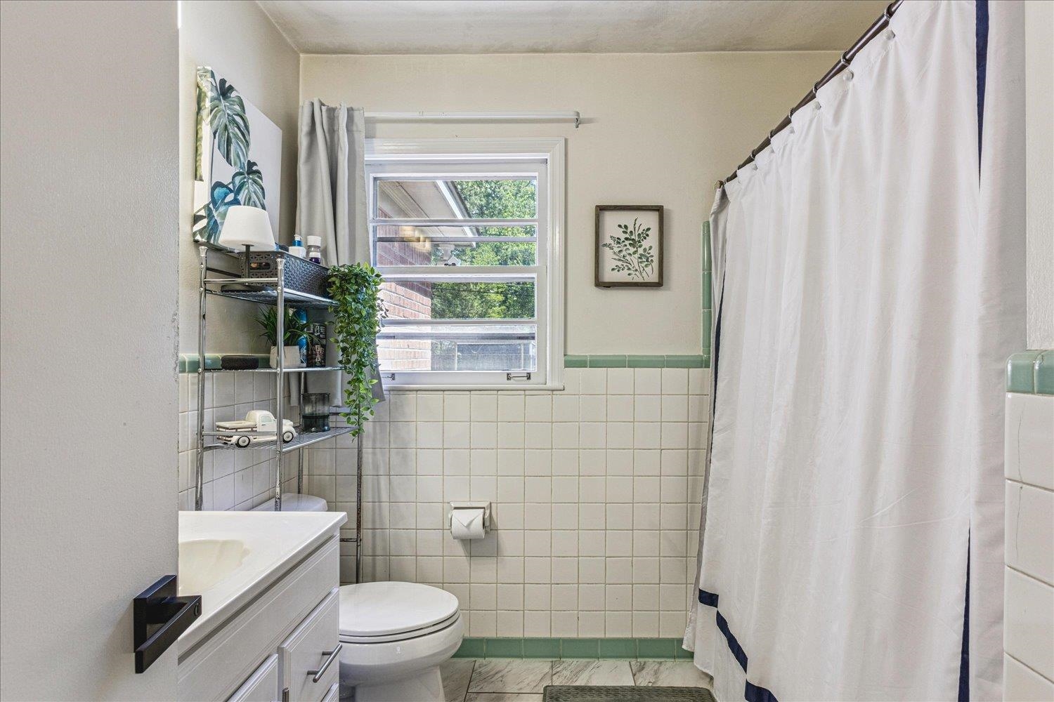 4563 Dearing Rd Property Photo 16