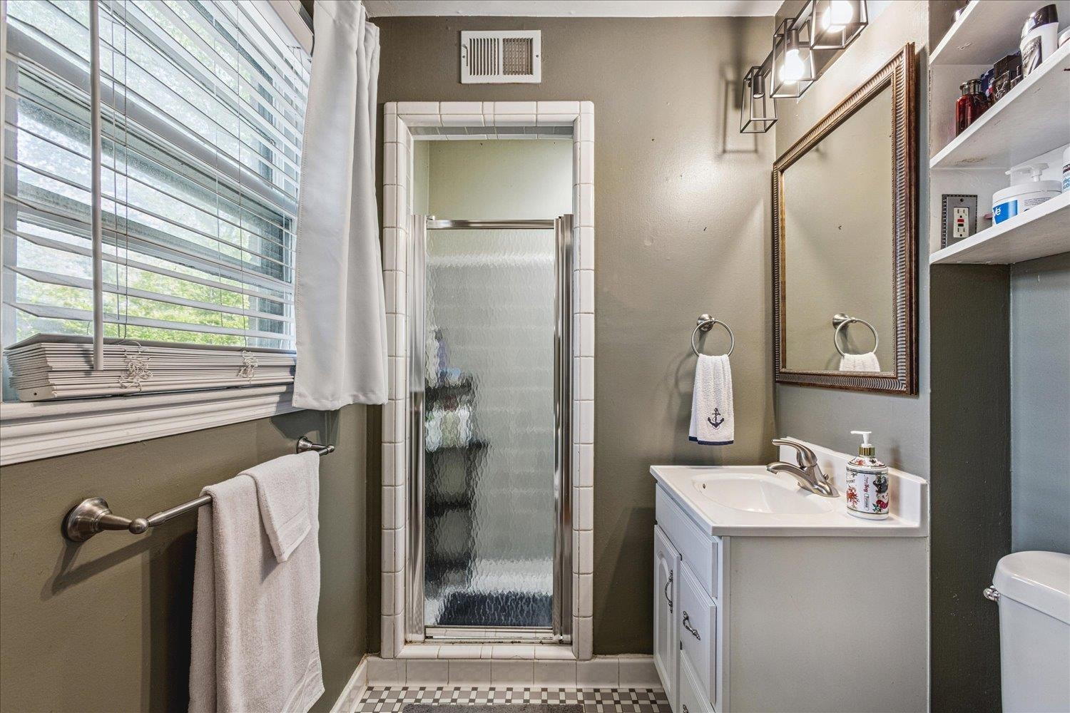 4563 Dearing Rd Property Photo 21