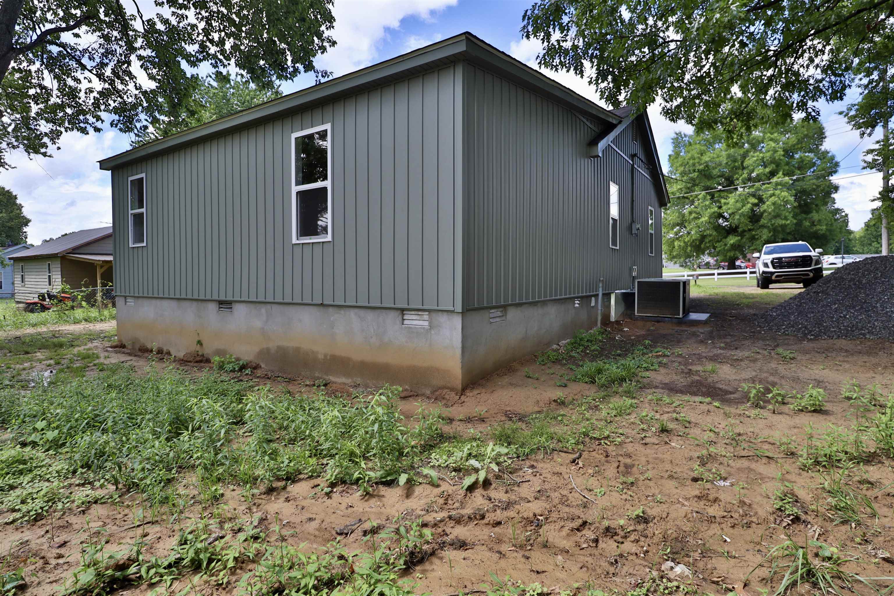 224 Kellar Ave Property Photo 32