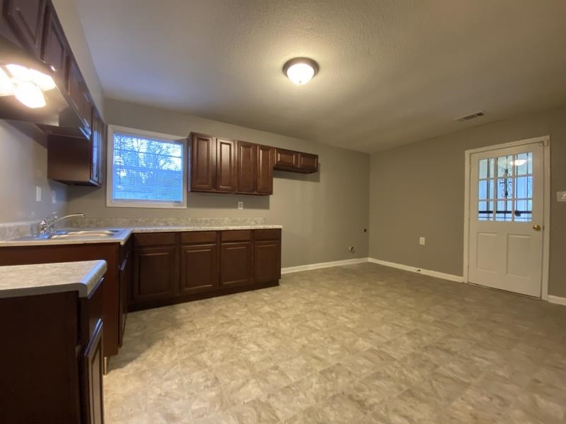 2240 Verse Cv Property Photo 8