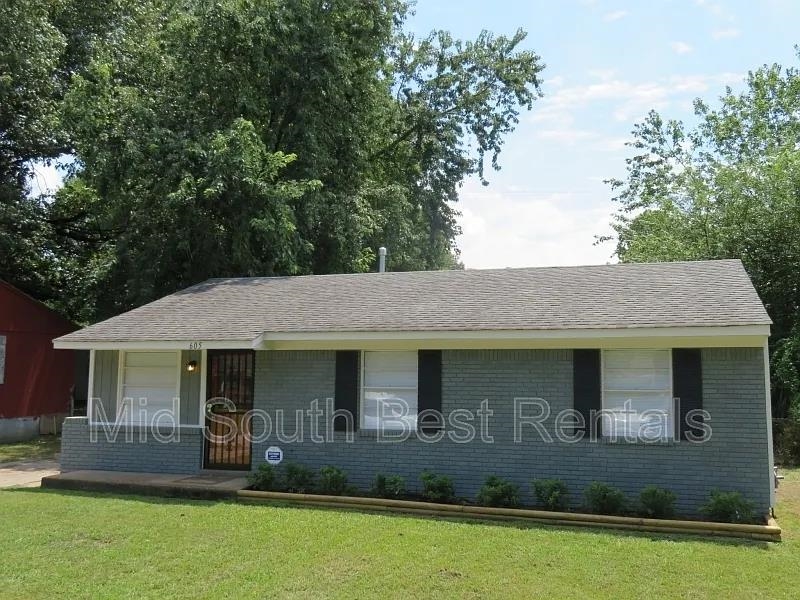 605 Leavert Ave Property Photo 1
