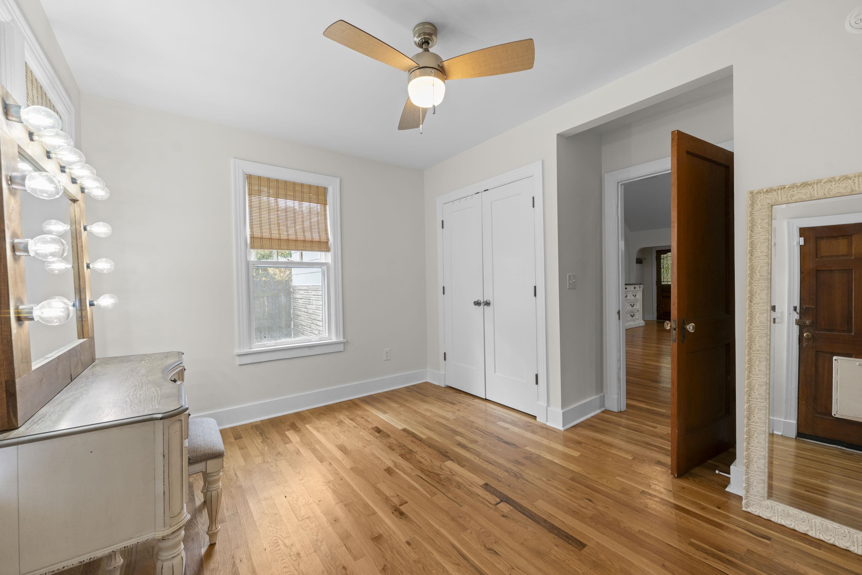 912 Brower St Property Photo 13