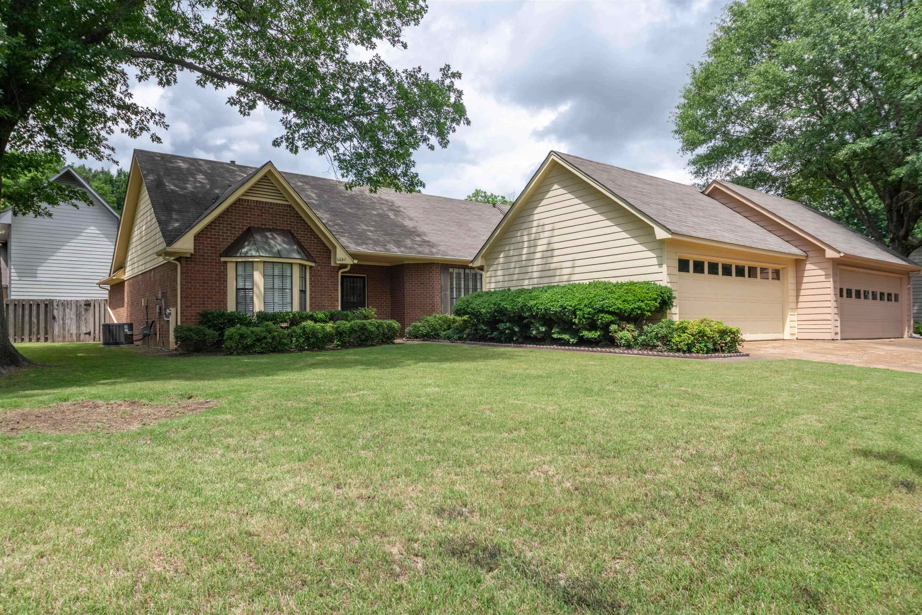 6680 Pondview Cv Property Photo 1