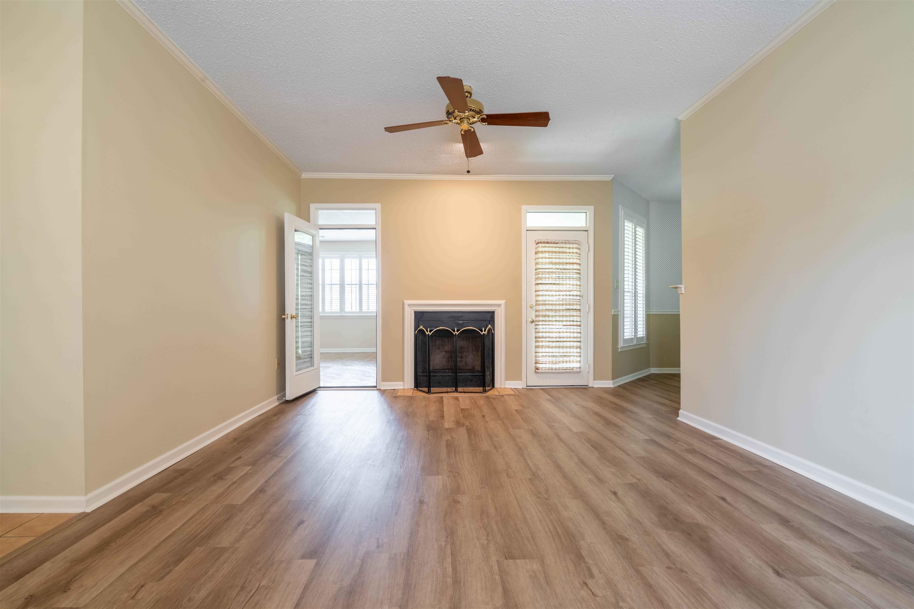 6680 Pondview Cv Property Photo 5