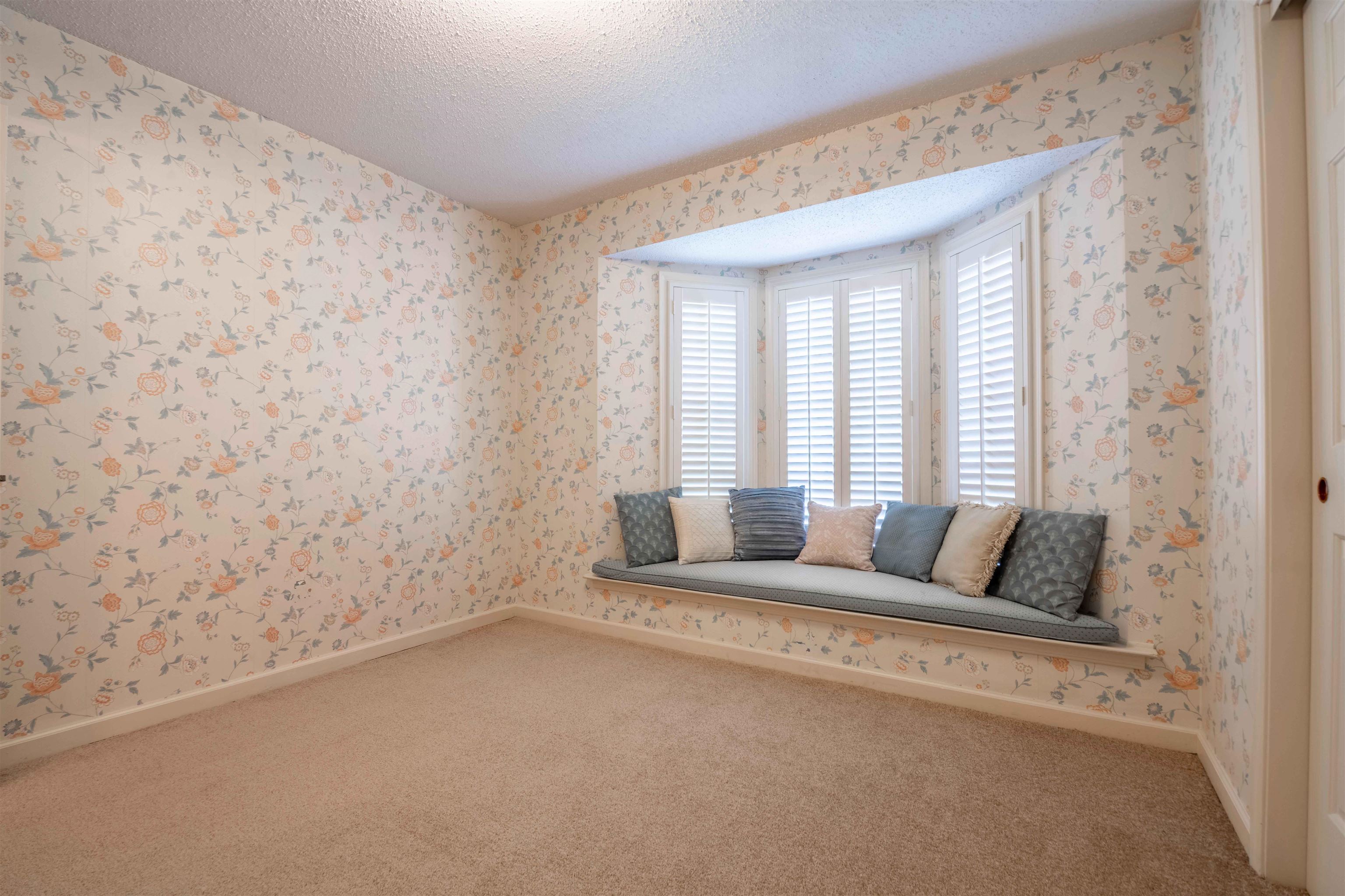 6680 Pondview Cv Property Photo 13