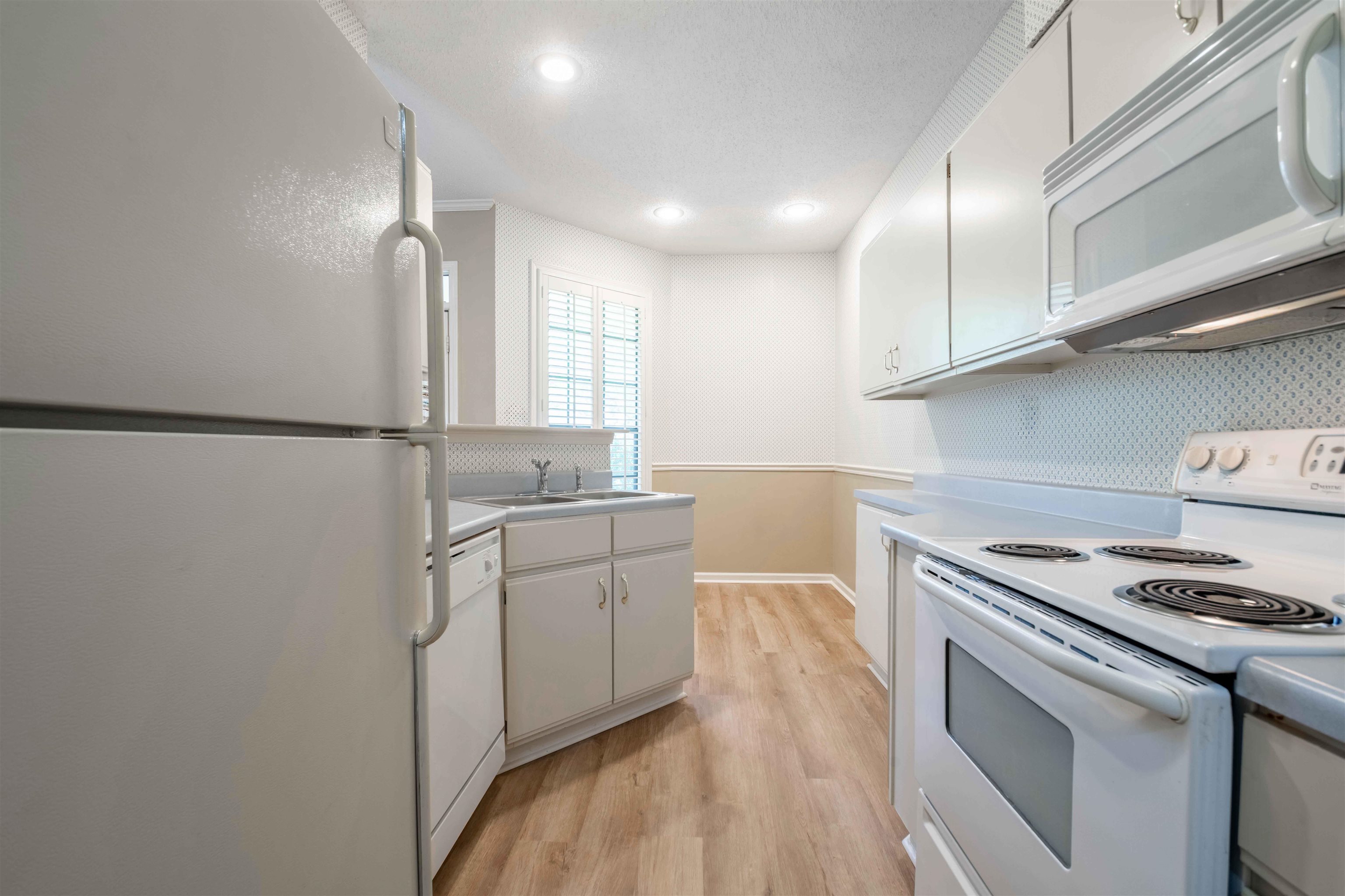 6680 Pondview Cv Property Photo 15