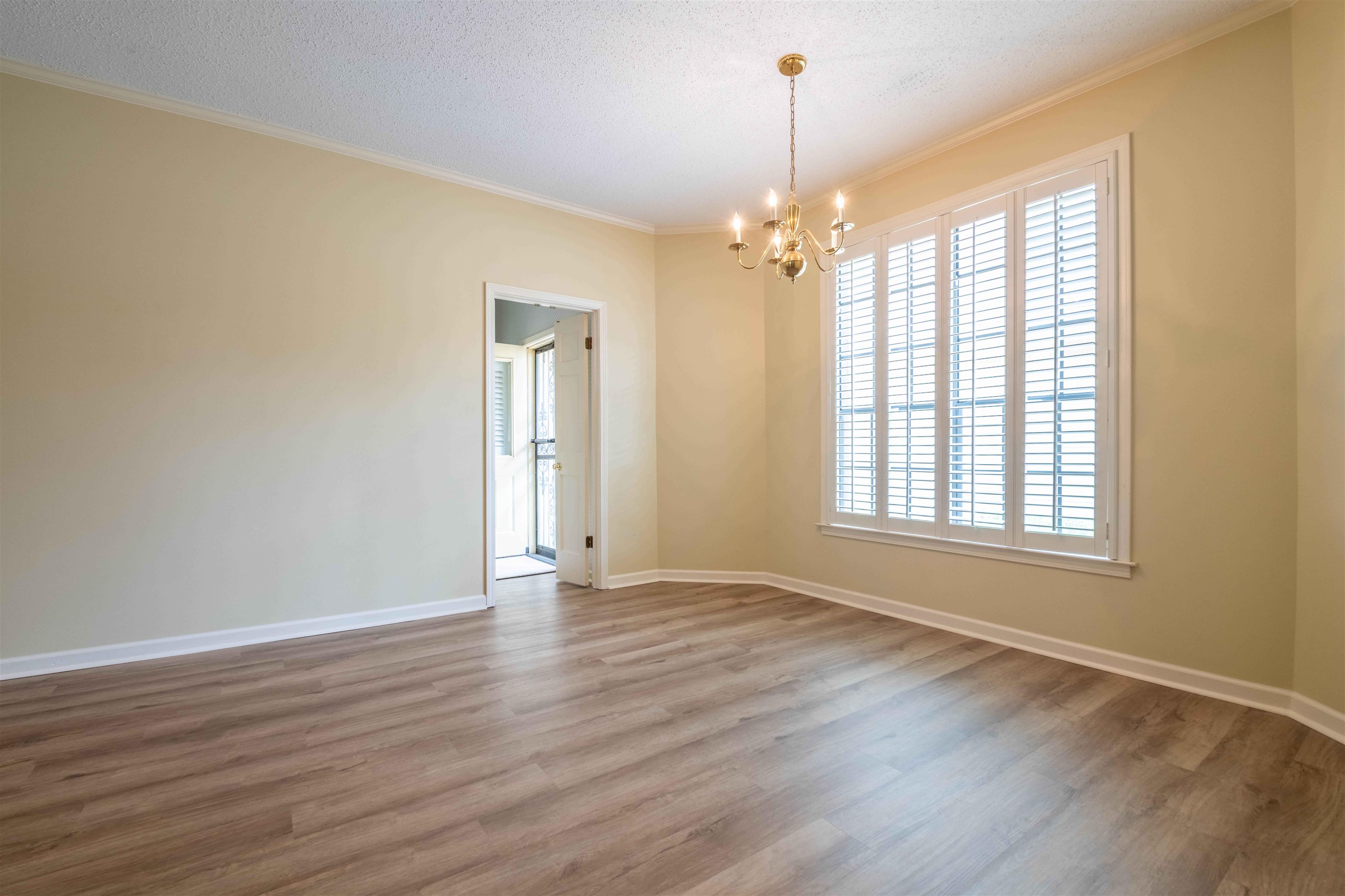 6680 Pondview Cv Property Photo 18