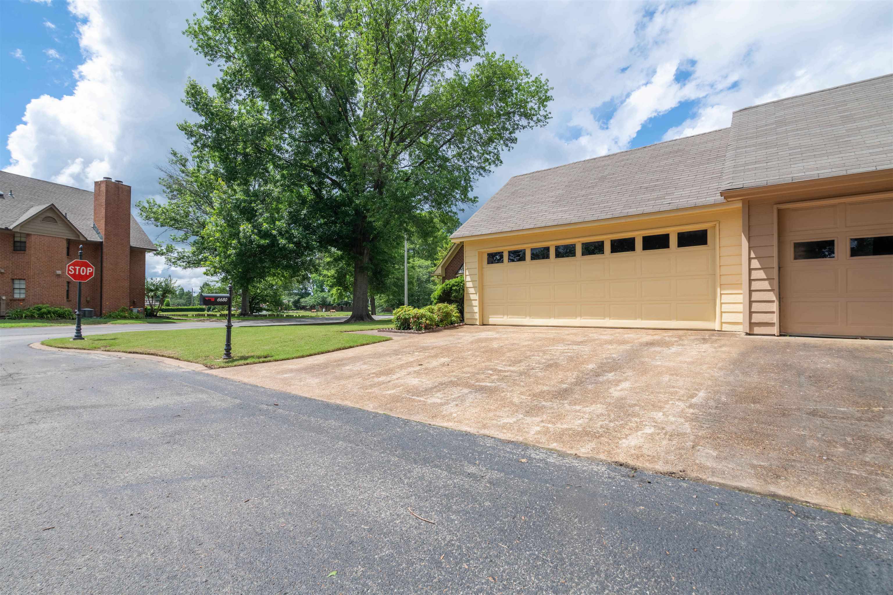 6680 Pondview Cv Property Photo 31