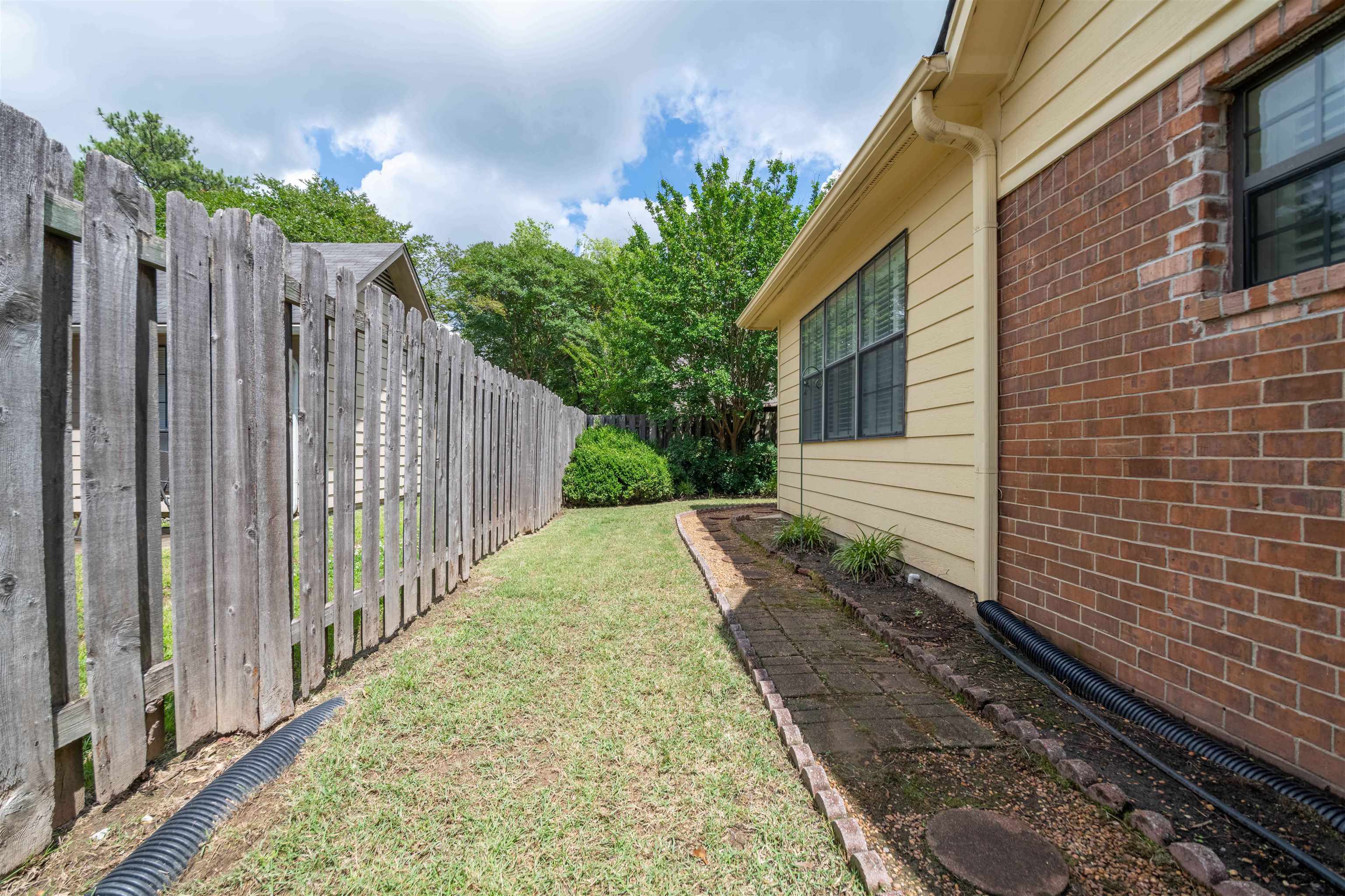6680 Pondview Cv Property Photo 35