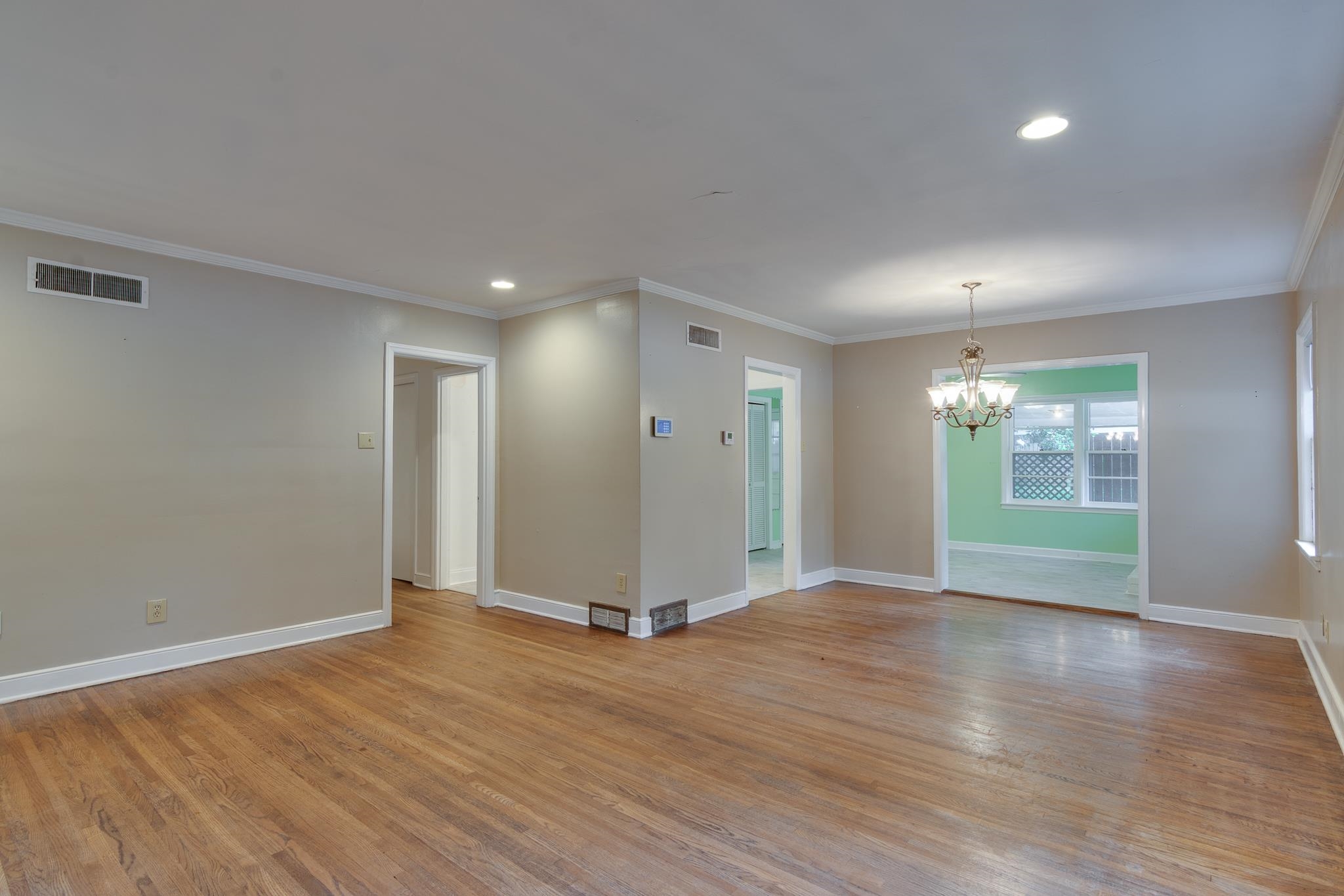 1134 Dearing Rd Property Photo 2