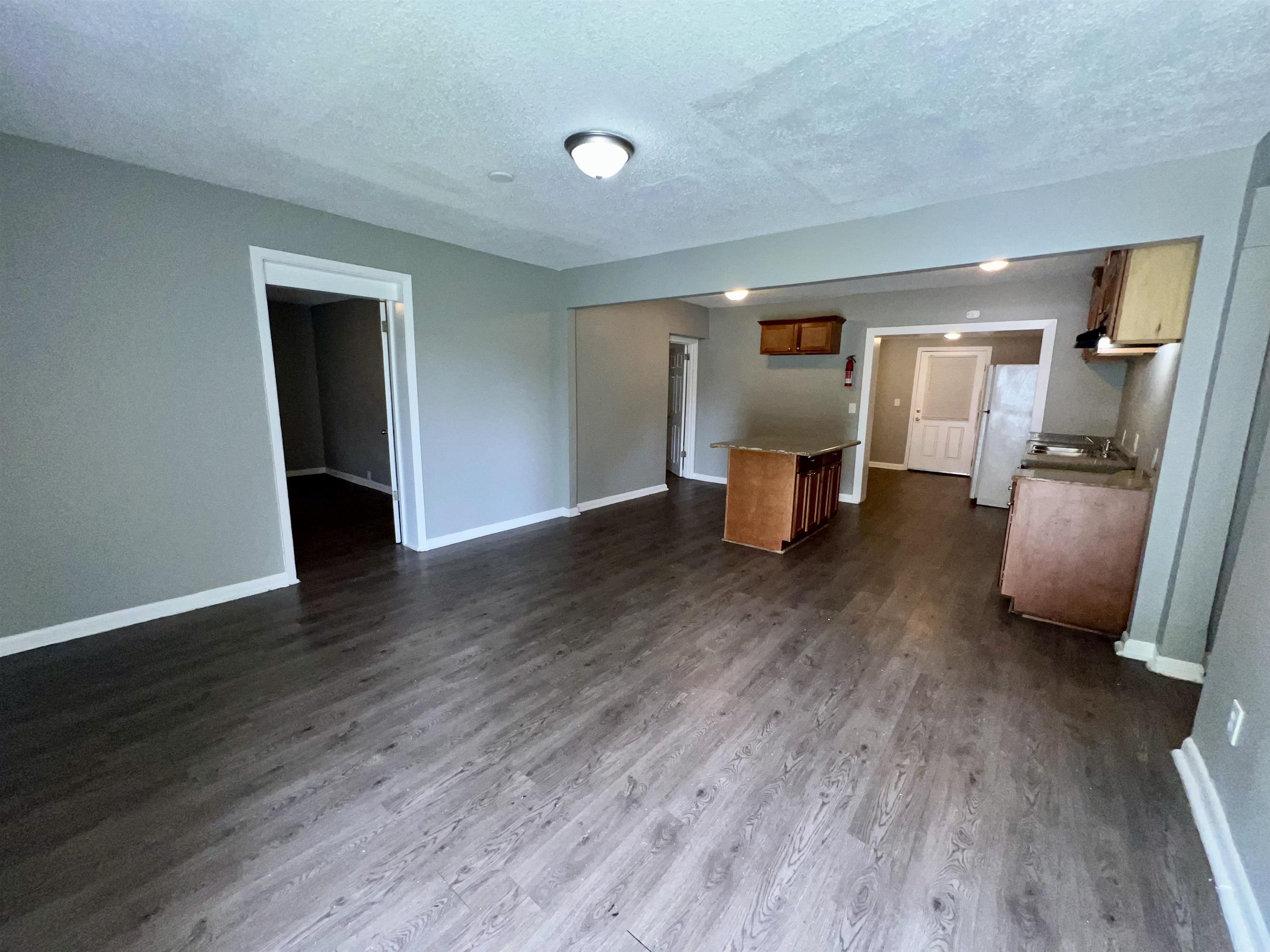 1491 Dallas St Property Photo 3