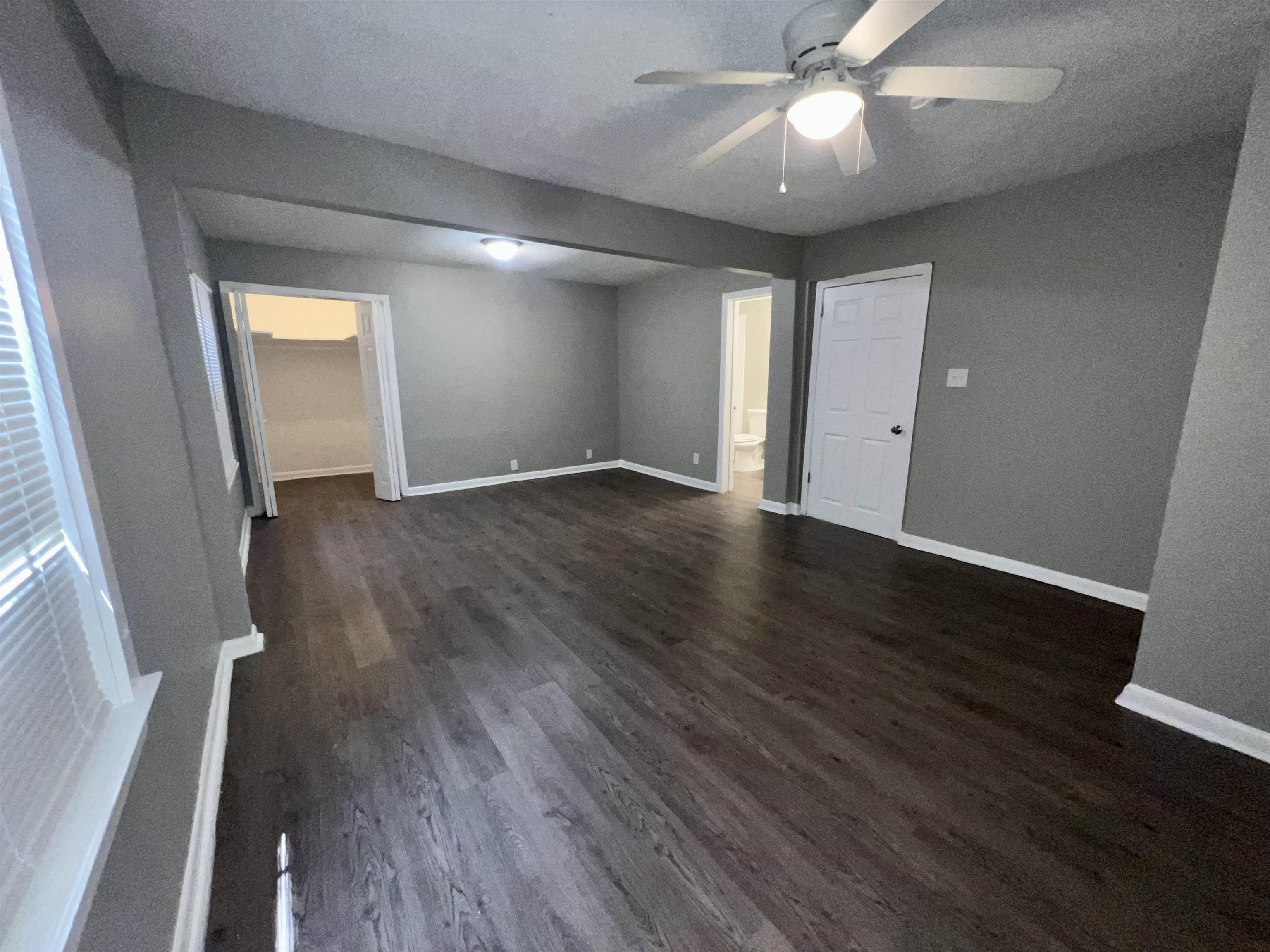 1491 Dallas St Property Photo 14