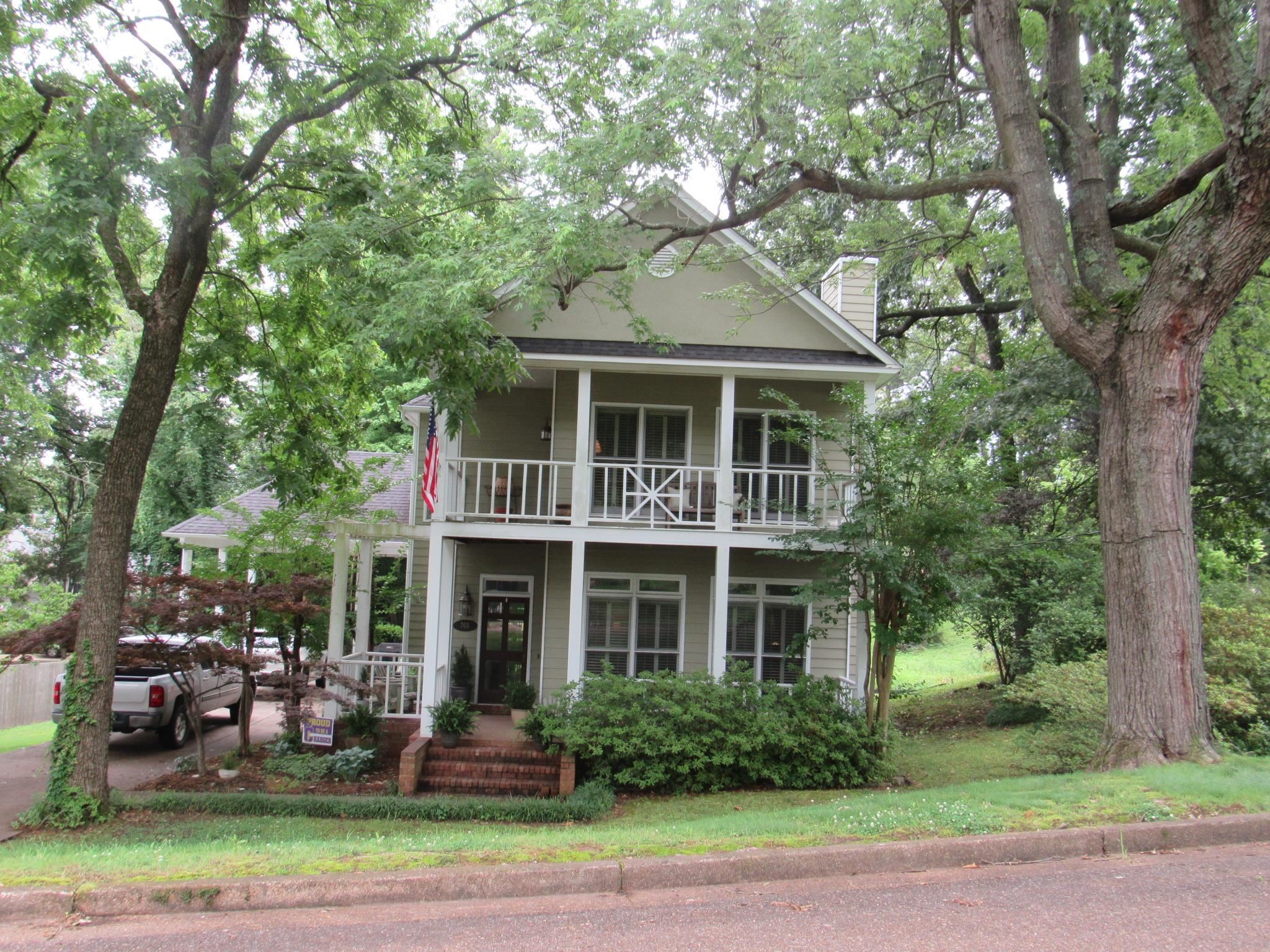 703 IRENE CIR Property Photo 1