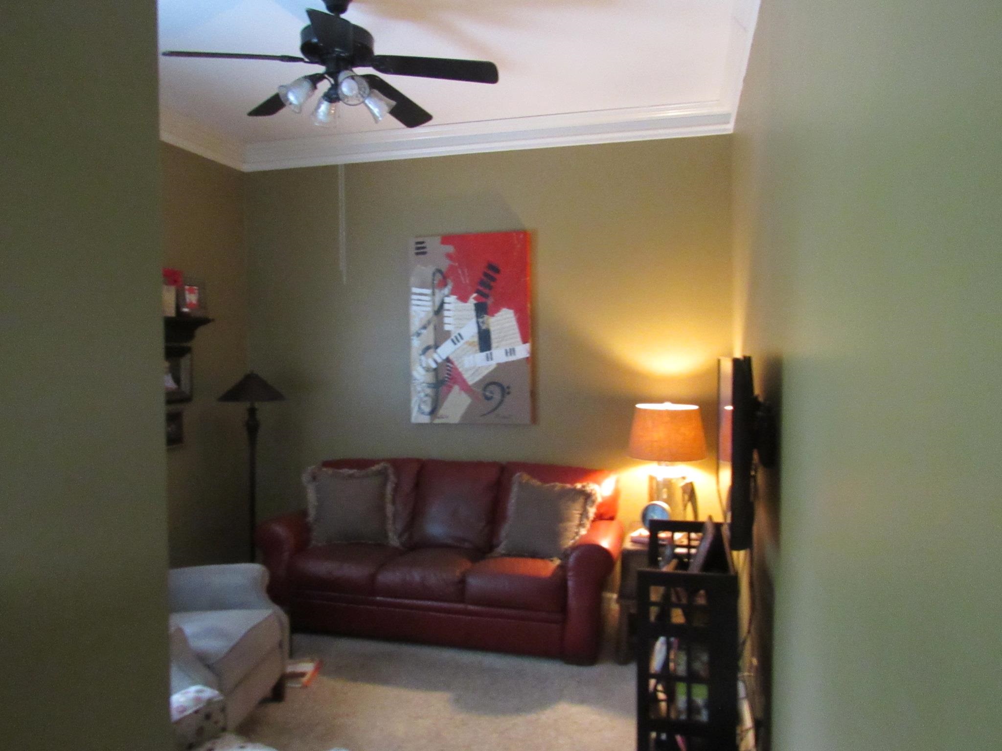 703 Irene Cir Property Photo 5